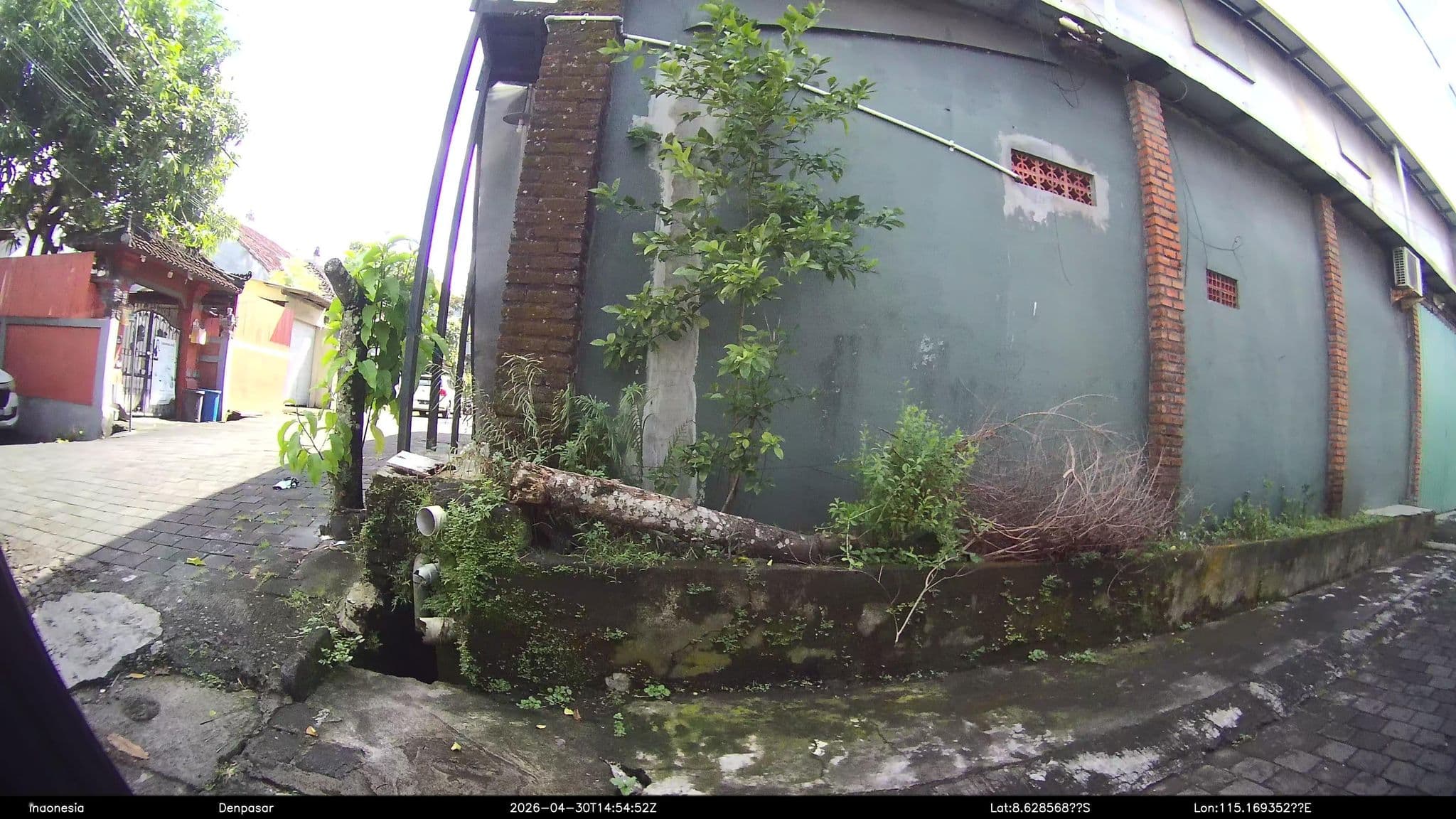 Street view near Mocha Kostel, Dalung — © Kaart---RIGHT (CC BY-SA · Mapillary)