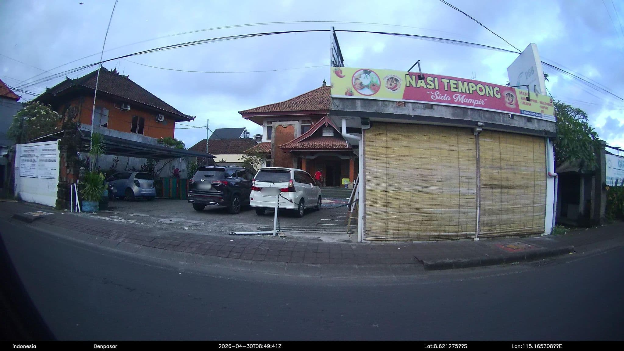 Street view near Puri Indah Bali, Dalung — © Kaart---RIGHT (CC BY-SA · Mapillary)