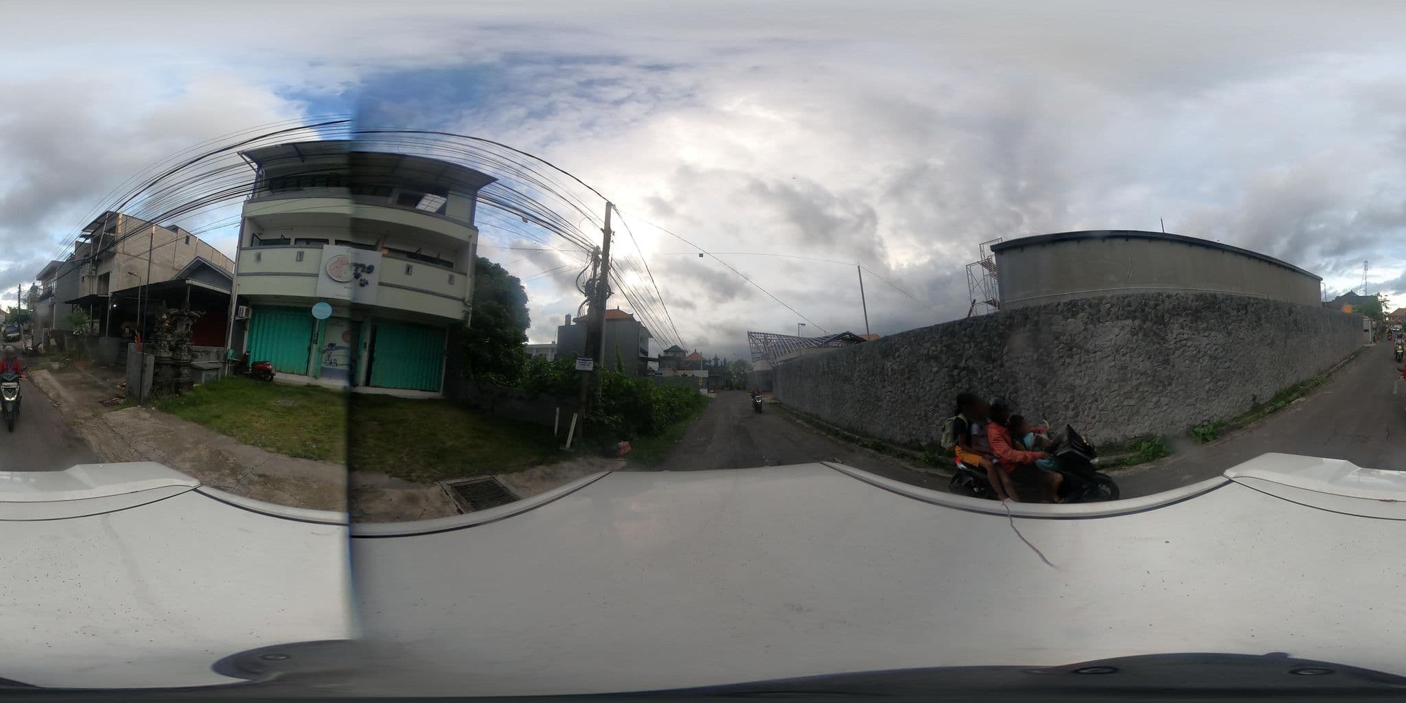 Street view near REYNAKOST, Dalung — © Kaart---360 (CC BY-SA · Mapillary)