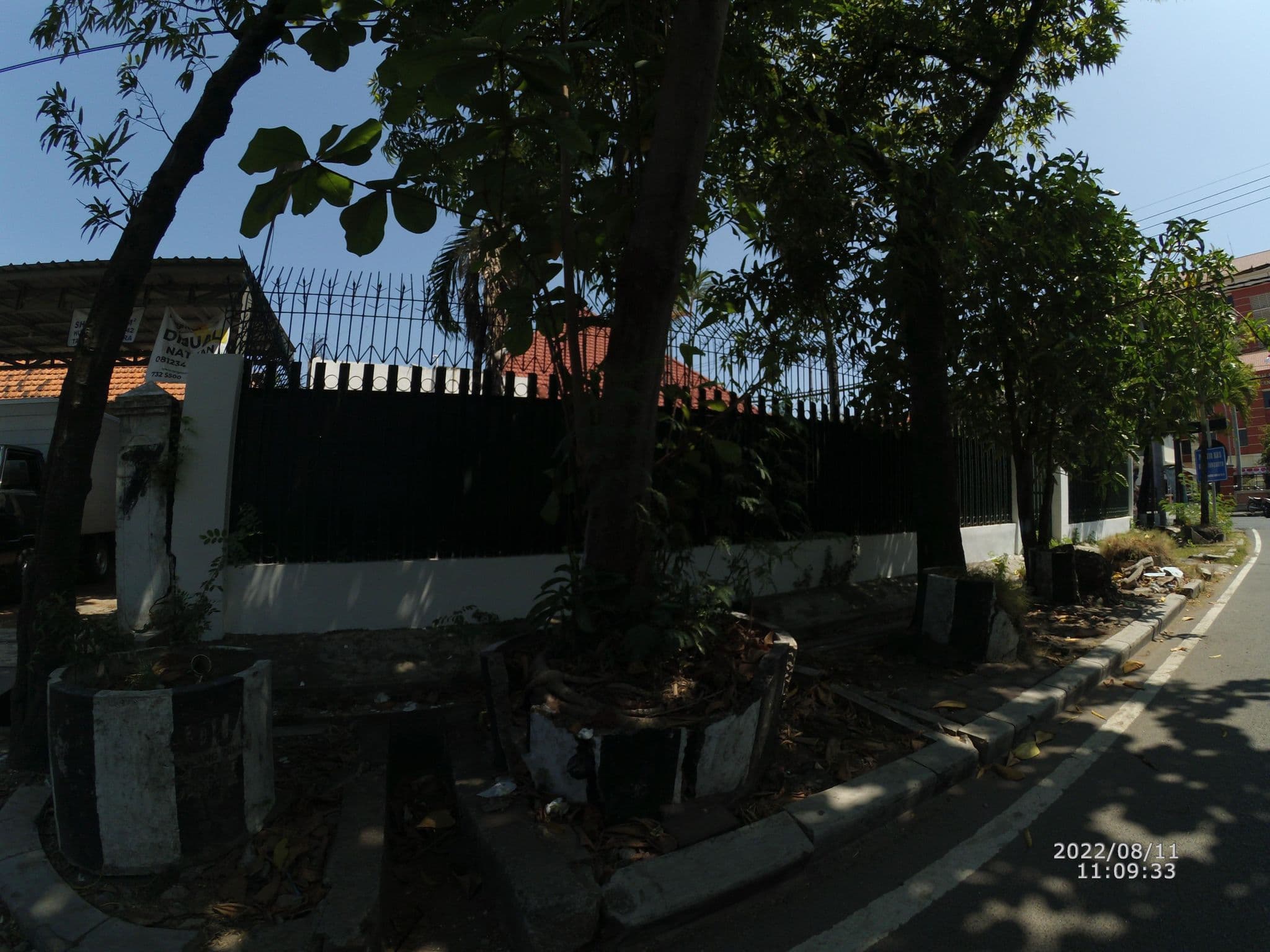 Street view near style50 Homestay, Surabaya — © maphunter_id (CC BY-SA · Mapillary)