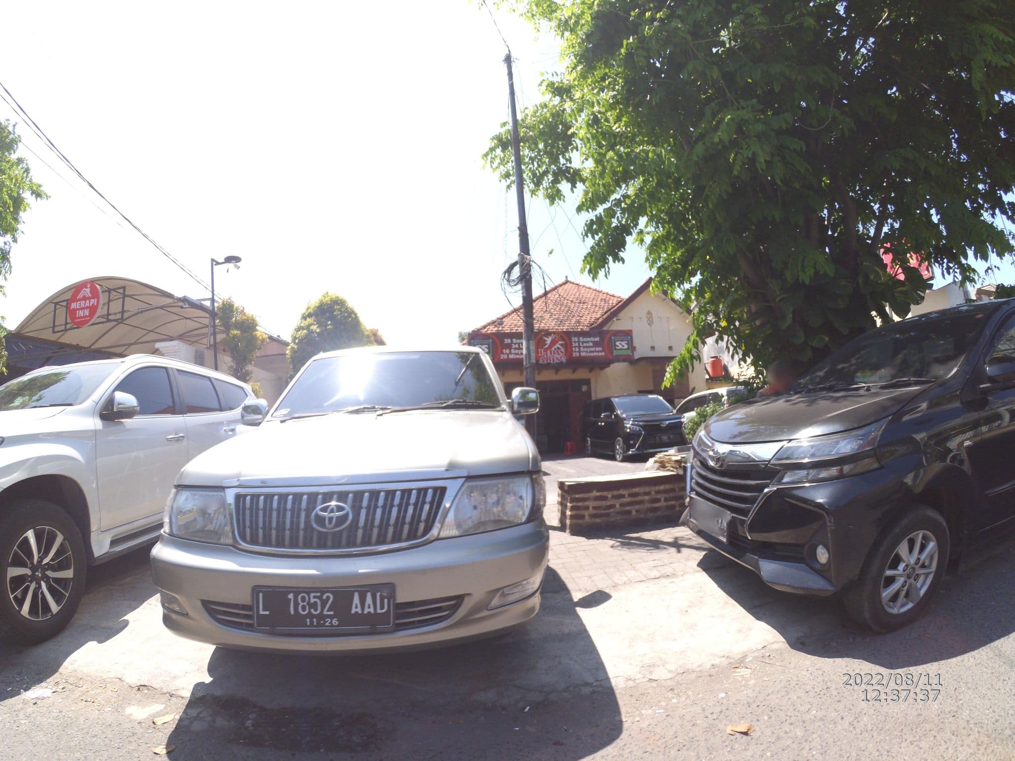 Street view near MERAPI INN SYARIAH, Surabaya — © maphunter_id (CC BY-SA · Mapillary)