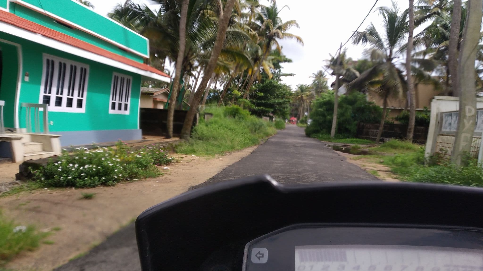 Street view near Palm Wave Beach Resort, Vadakakarai — © jothishbabu (CC BY-SA · Mapillary)