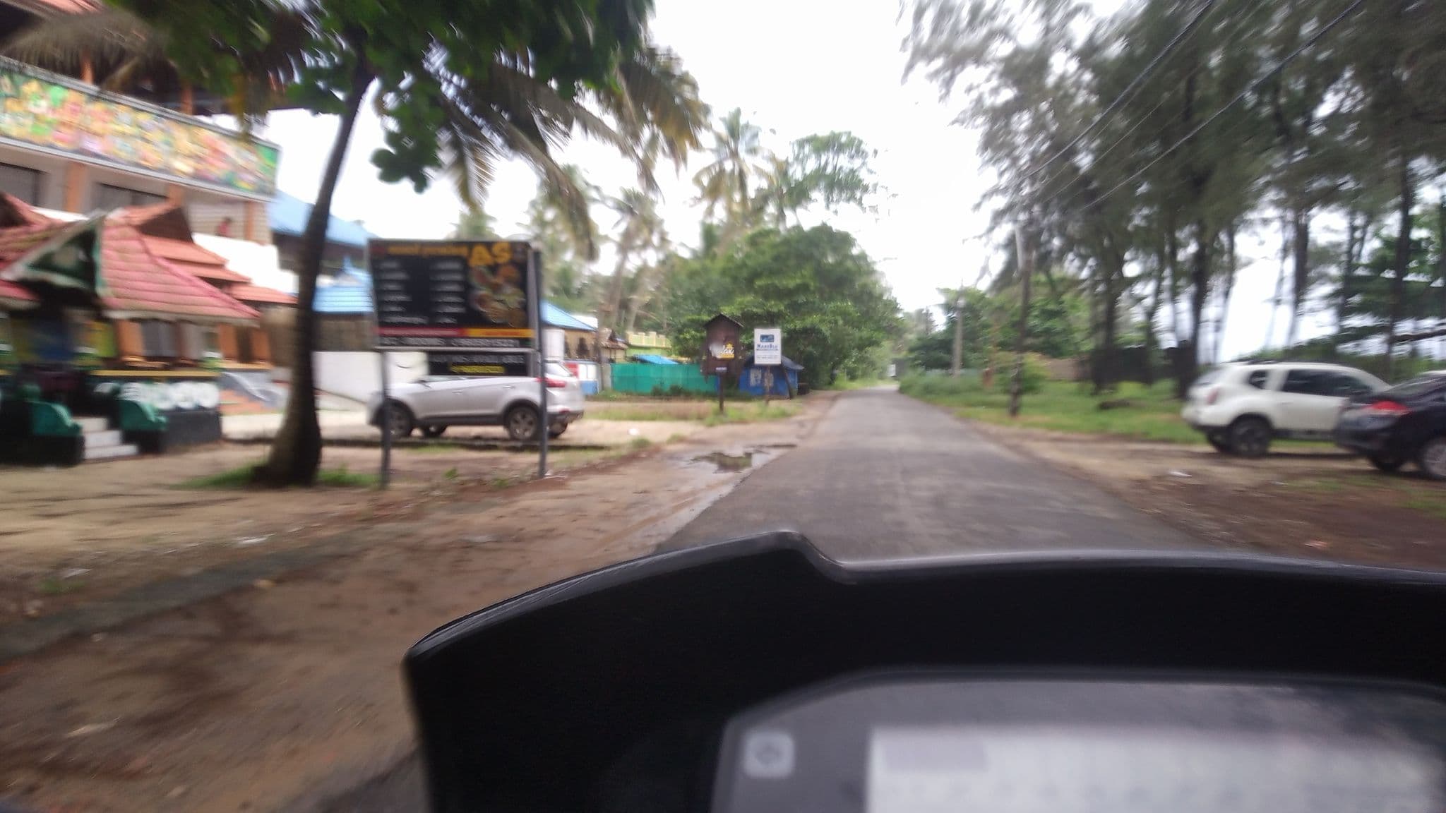 Street view near Relax inn cherai, Vadakakarai — © jothishbabu (CC BY-SA · Mapillary)