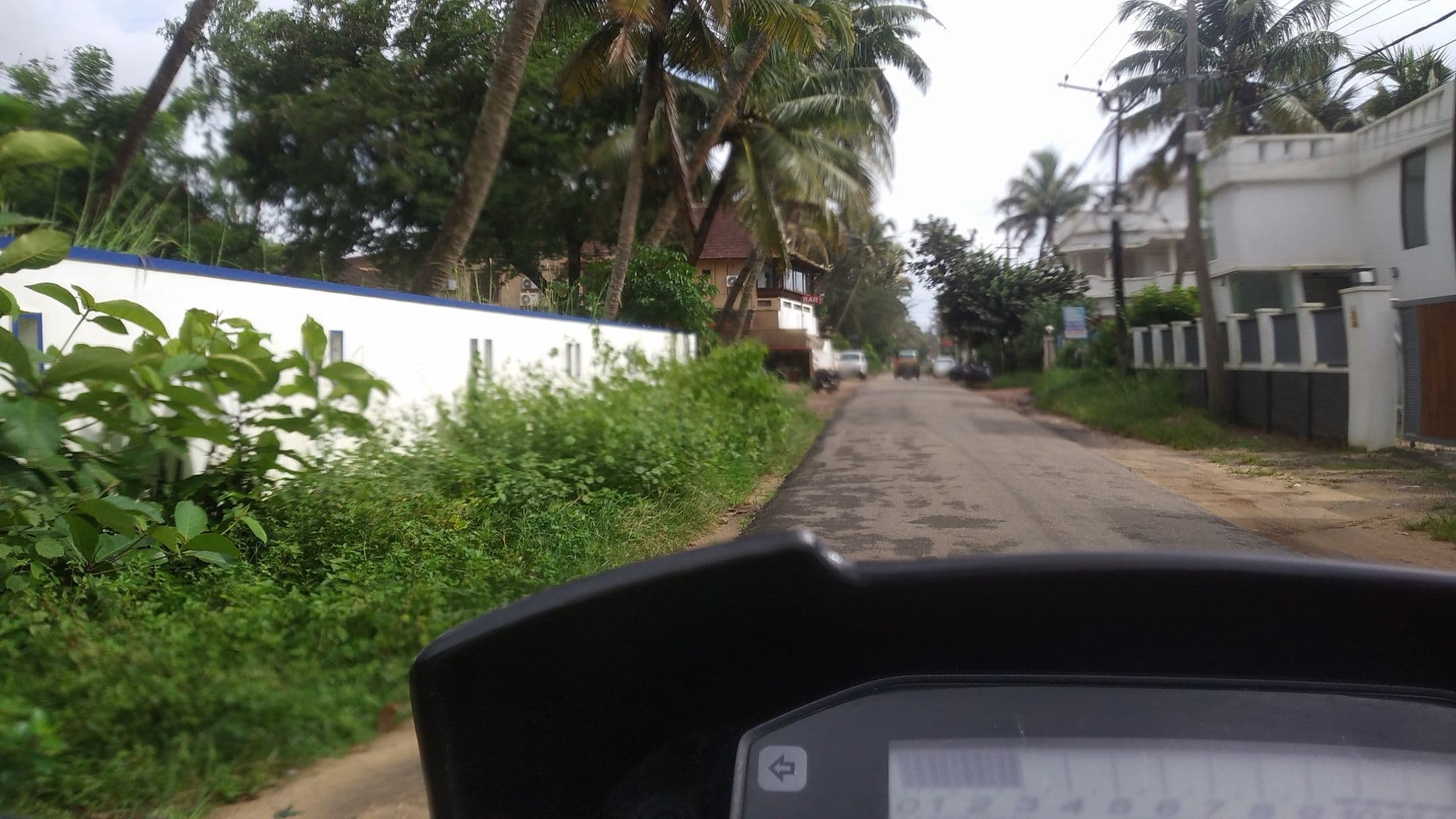Street view near Golden Sands Cherai - Beach Stay, Vadakakarai — © jothishbabu (CC BY-SA · Mapillary)