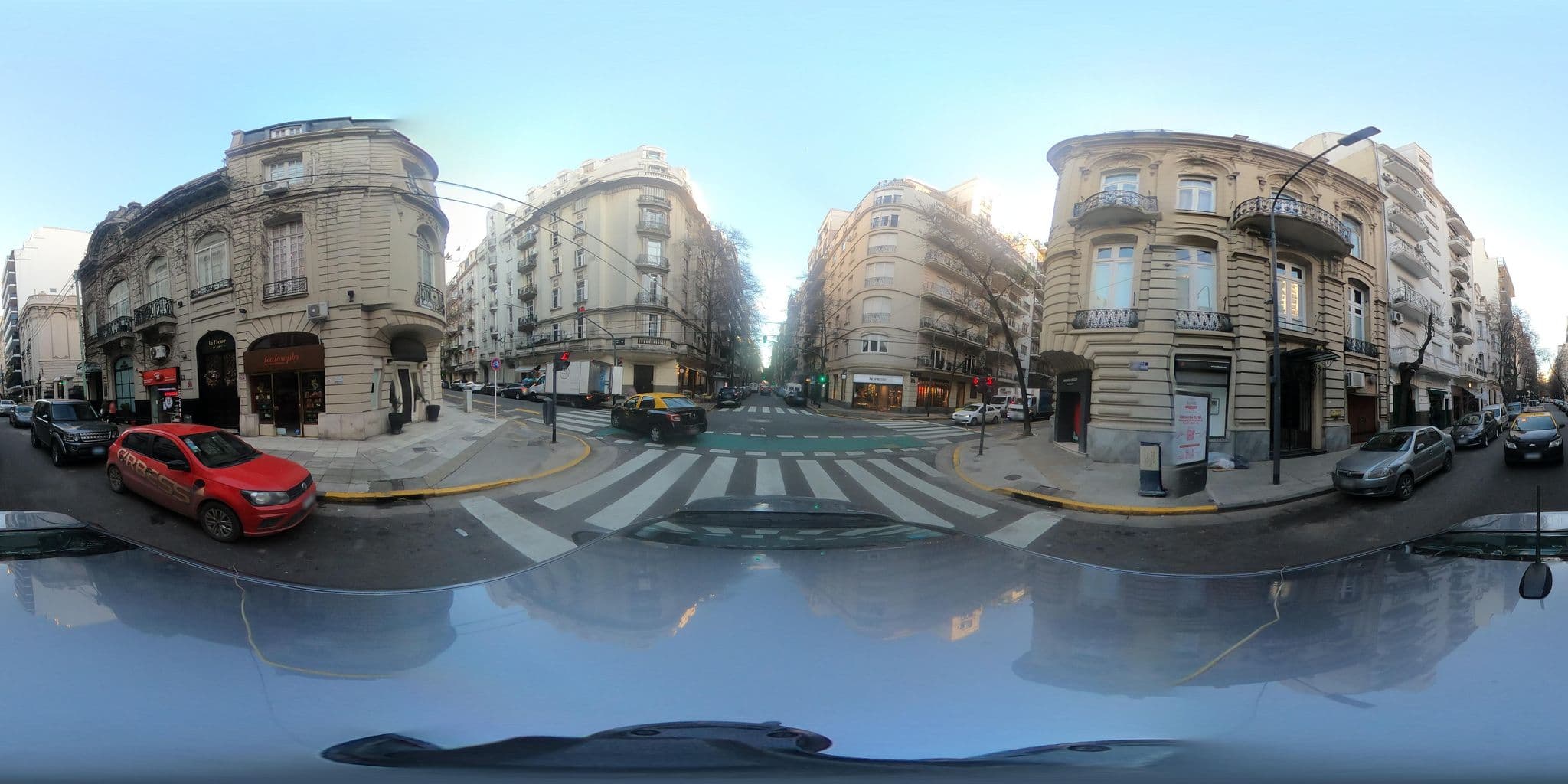 Street view near Algodon Mansion, Retiro — © kaart_360 (CC BY-SA · Mapillary)