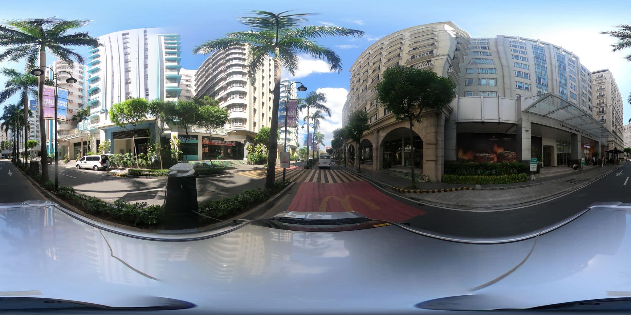 Street view near Tess and Tessha Condotel, Pasay — © kaart5 (CC BY-SA · Mapillary)