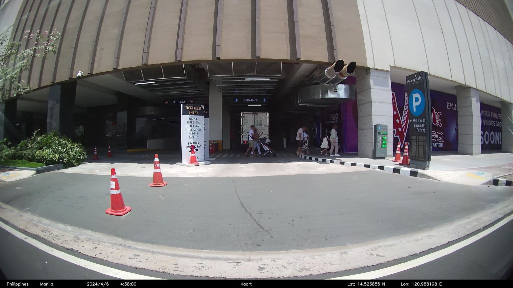 Street view near Seda Manila Bay, Baclaran — © kaart_4 (CC BY-SA · Mapillary)