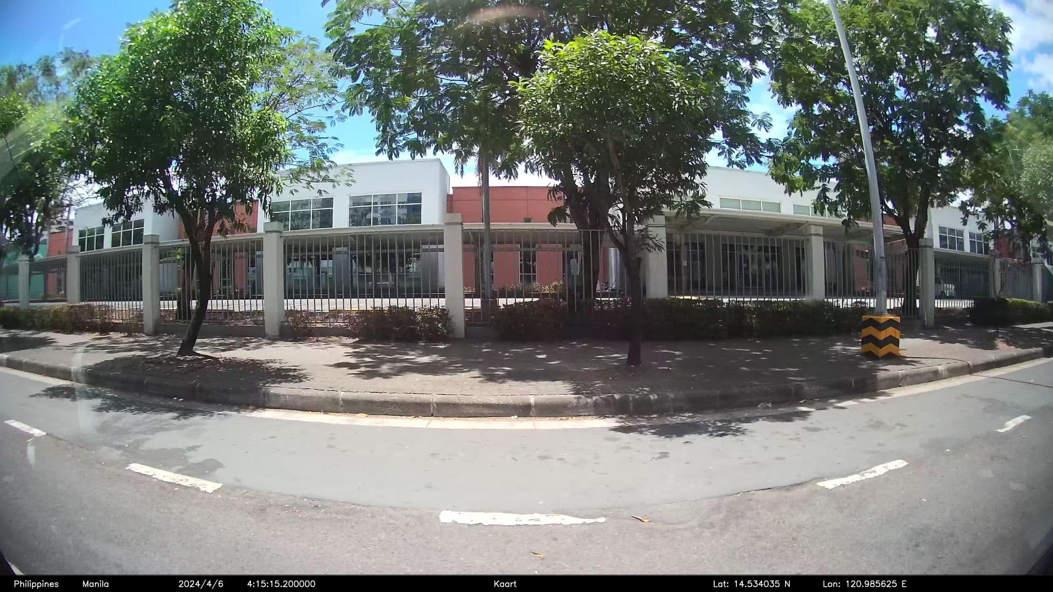 Street view near Darren's Staycation Sea Residences, Baclaran — © kaart_4 (CC BY-SA · Mapillary)