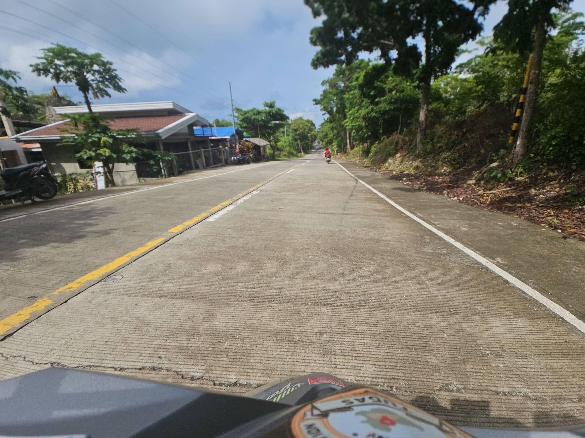Street view near RosaTeria Guest House, Siquijor — © Jongkiko (CC BY-SA · Mapillary)