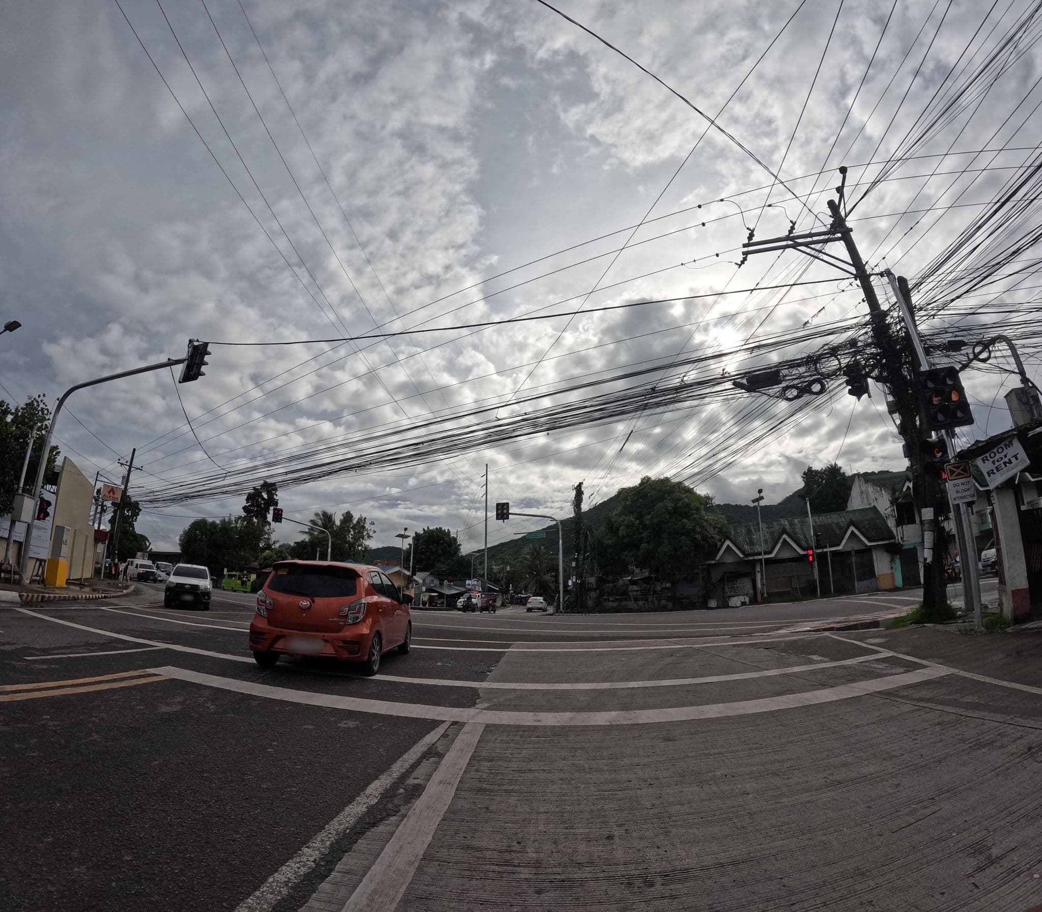 Street view near hotel, Tacloban — © feyeandal (CC BY-SA · Mapillary)