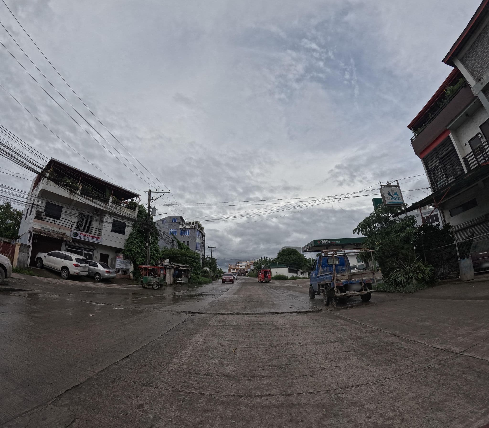 Street view near RedDoorz near Robinsons North Tacloban, Tacloban — © feyeandal (CC BY-SA · Mapillary)