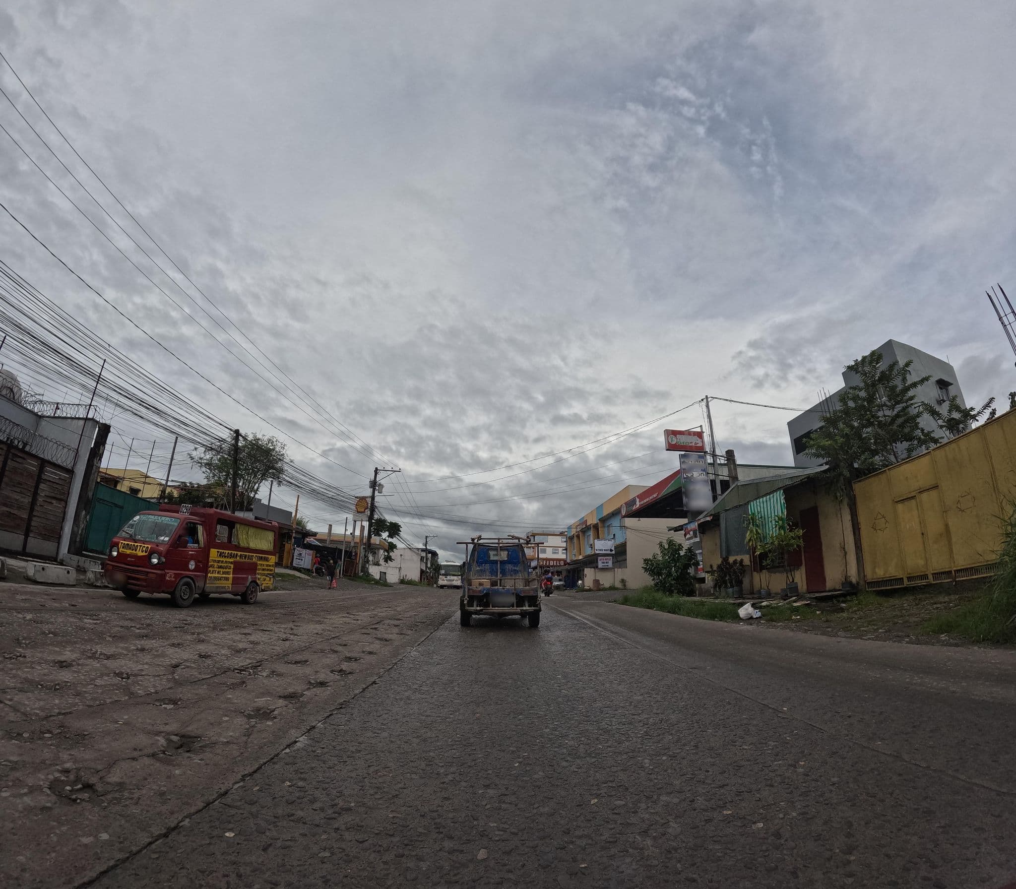 Street view near Hotel El Ranilo, Tacloban — © feyeandal (CC BY-SA · Mapillary)