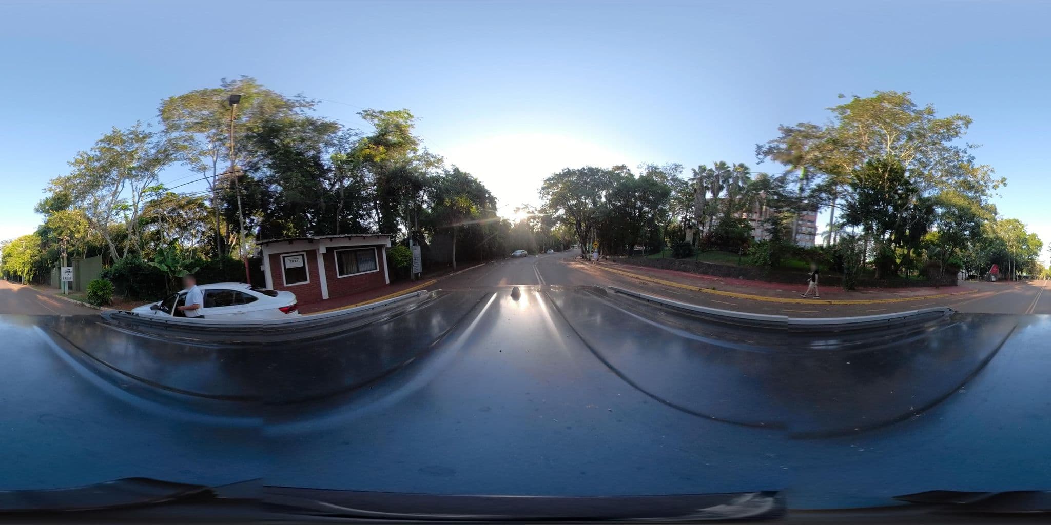 Street view near Raíces Amambai Lodges, Puerto Iguazú — © coralfm (CC BY-SA · Mapillary)