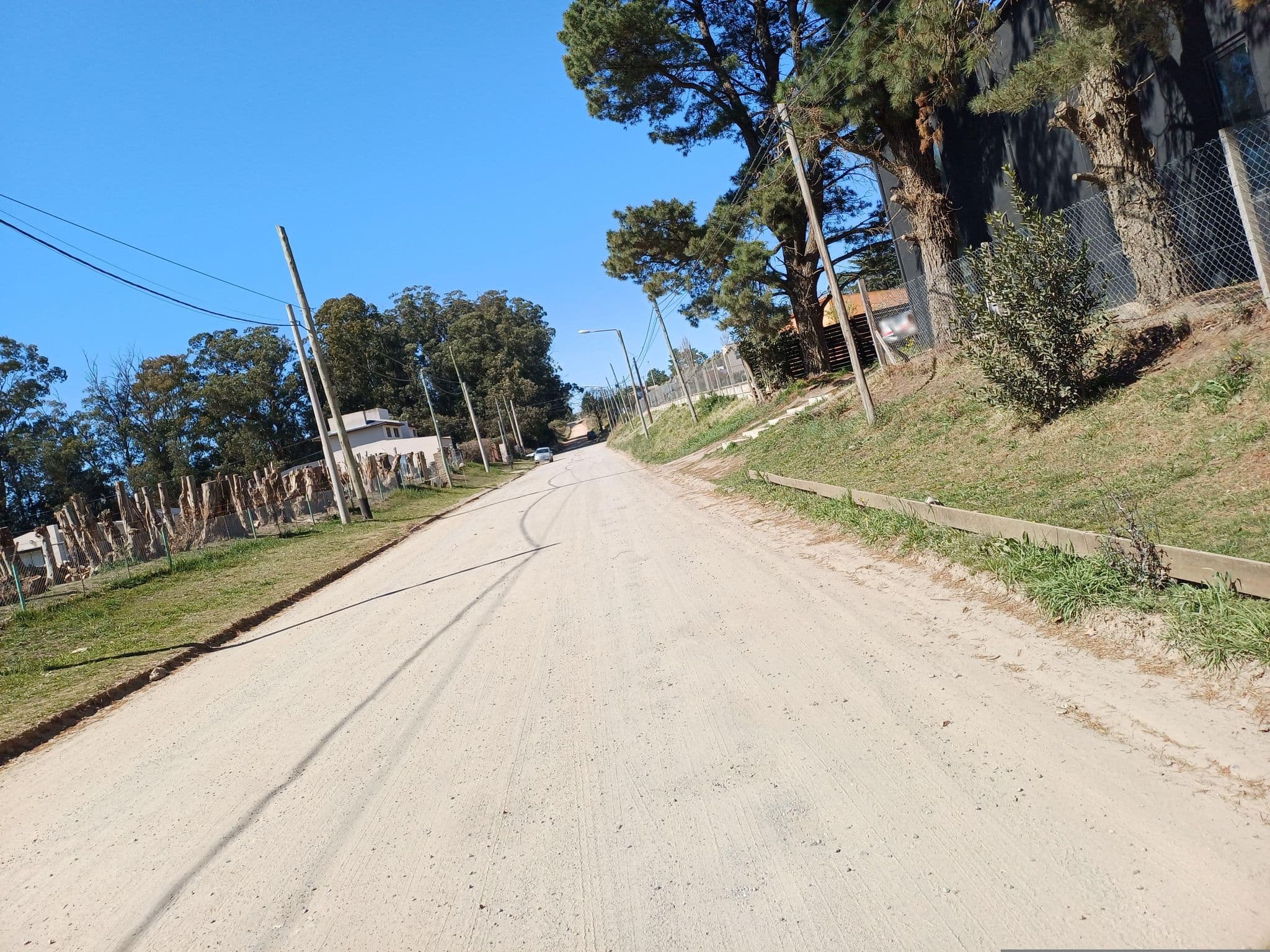 Street view near Cabañas El Chajá, Tandil — © nicfer (CC BY-SA · Mapillary)