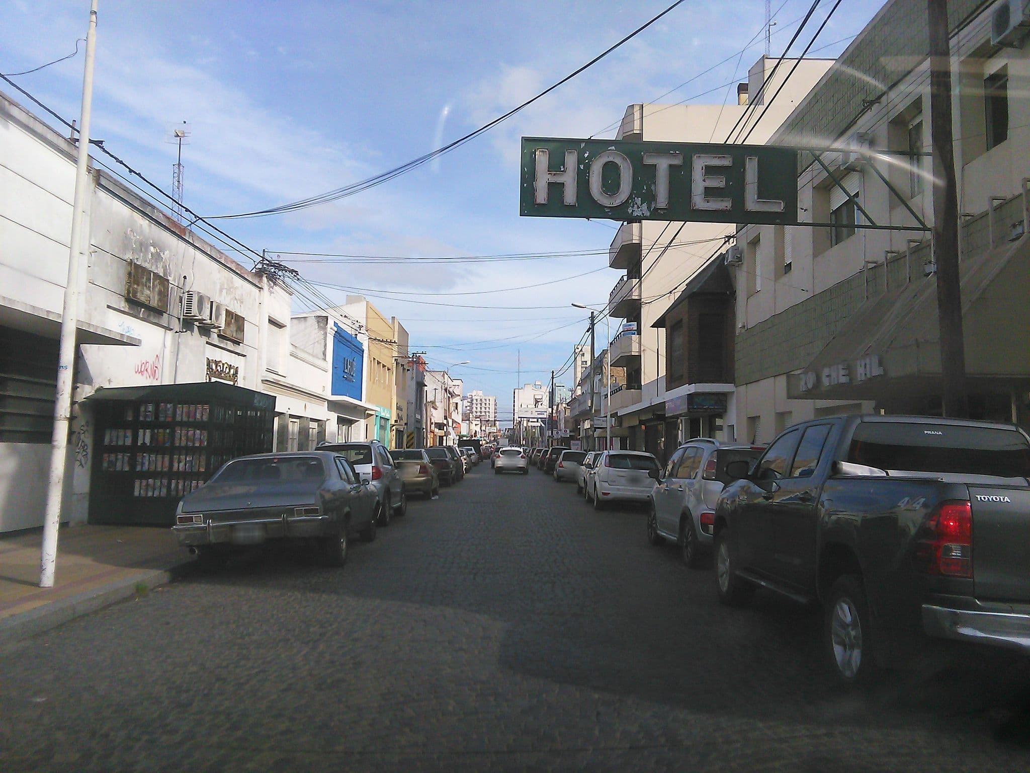 Street view near Hotel Ro Che Hil Tandil, Tandil — © gabriel_tandil (CC BY-SA · Mapillary)
