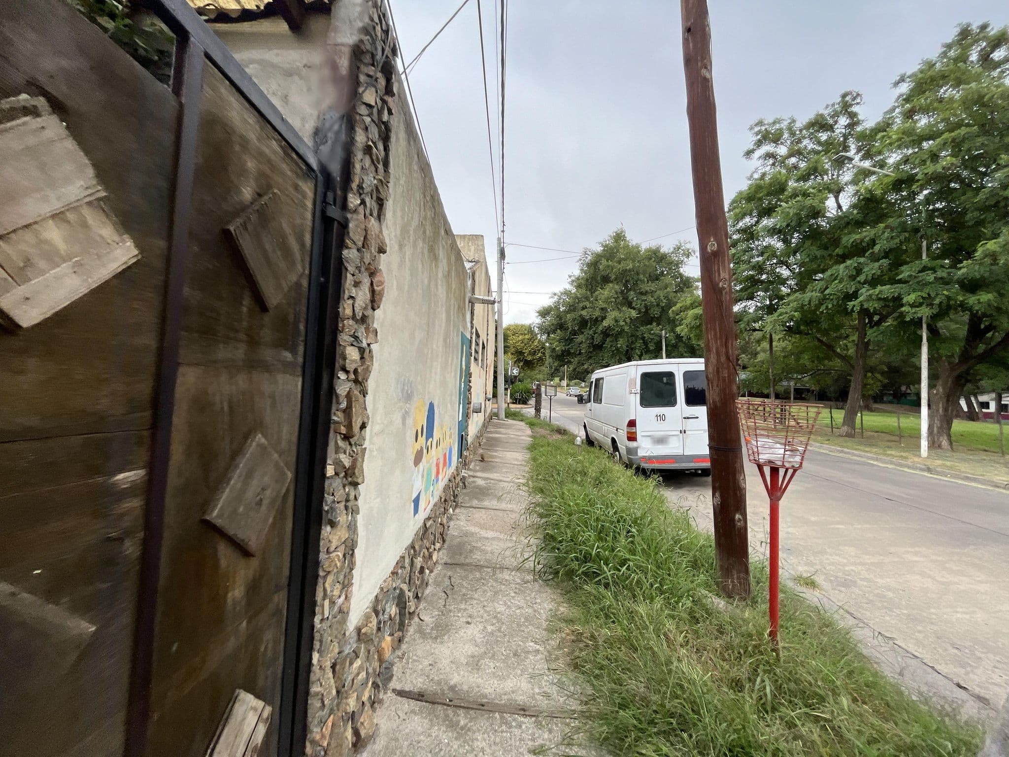 Street view near HOSTEL DE PASSO, Tandil — © nicolas17 (CC BY-SA · Mapillary)