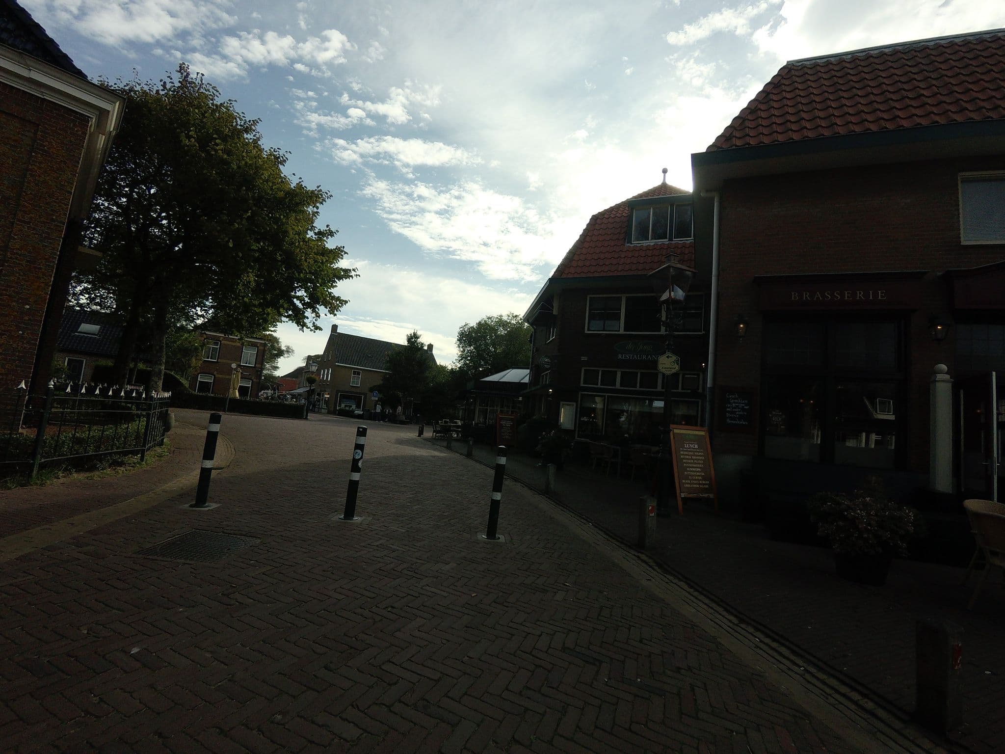 Street view near Hotel Restaurant de Jong, Nes — © ankeric (CC BY-SA · Mapillary)
