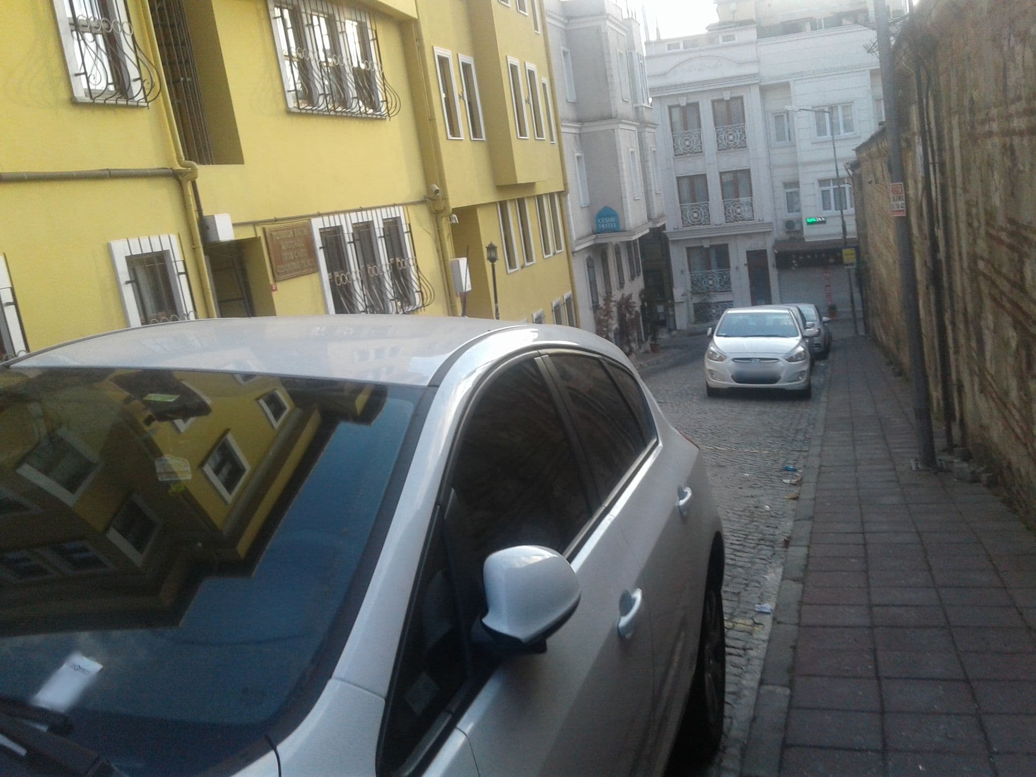 Street view near Arena Hotel Istanbul - Special Class, Sultanahmet — © hemengul (CC BY-SA · Mapillary)