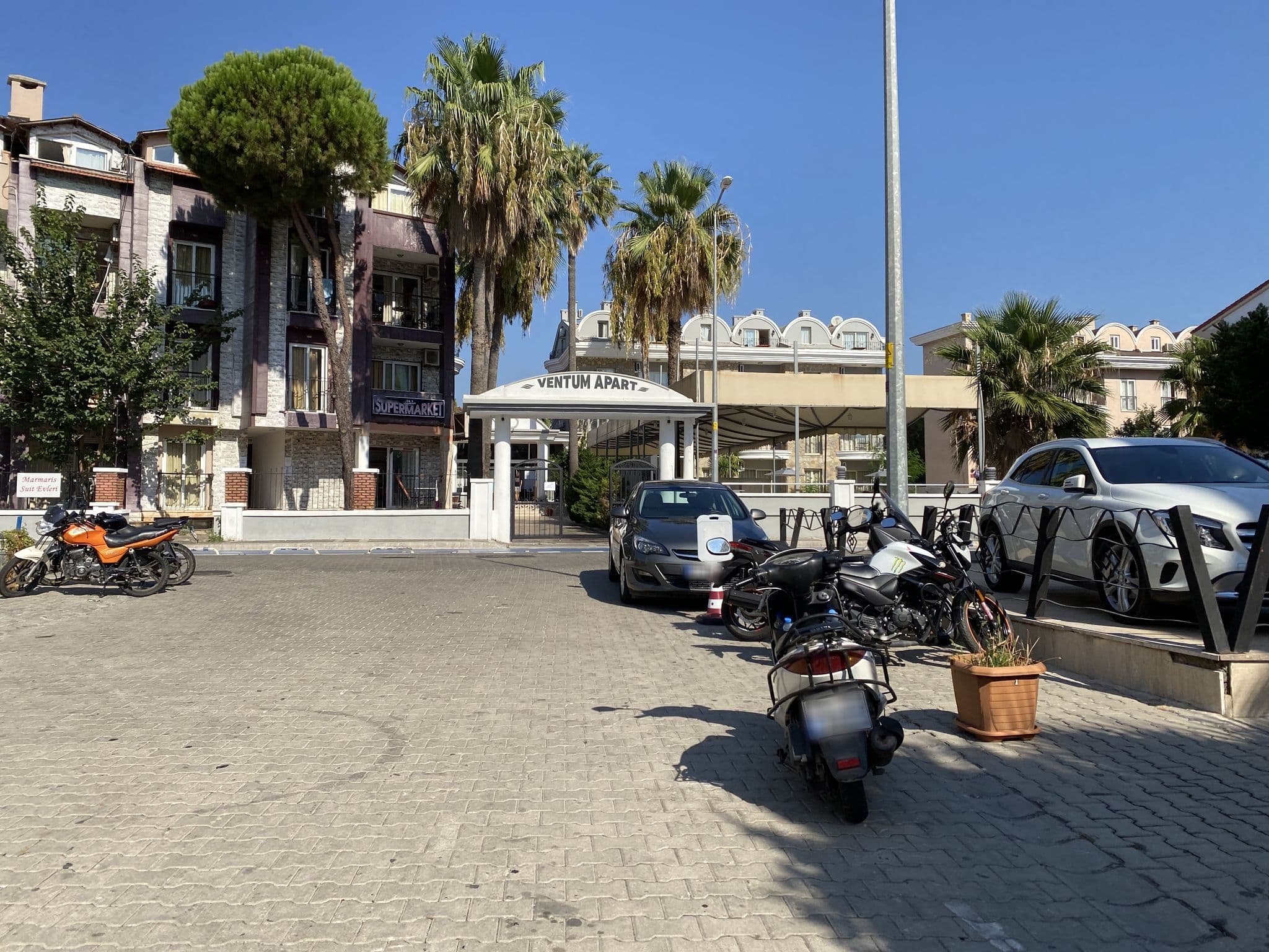 Street view near Club Palm Garden Keskin Apart Hotel, Marmaris — © asturksever (CC BY-SA · Mapillary)