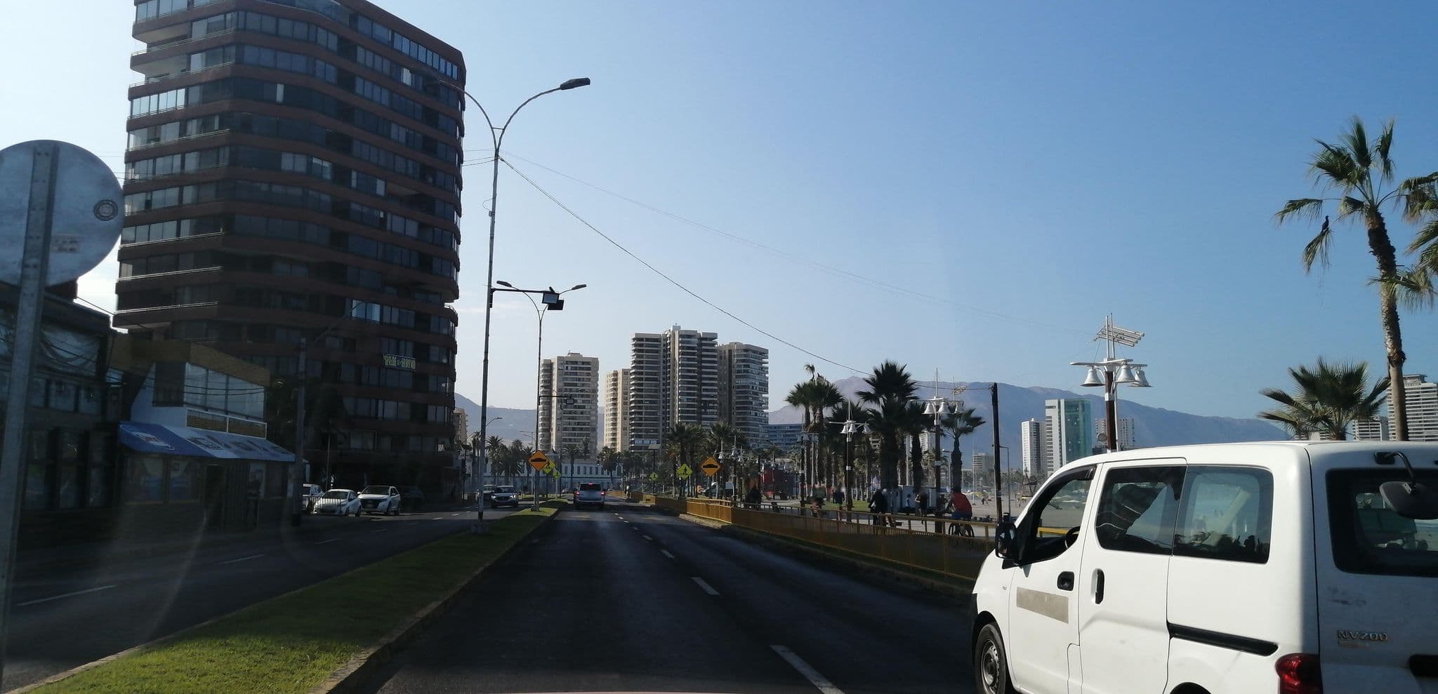 Street view near Backpacker's Hostel Iquique, Iquique — © mcondori (CC BY-SA · Mapillary)