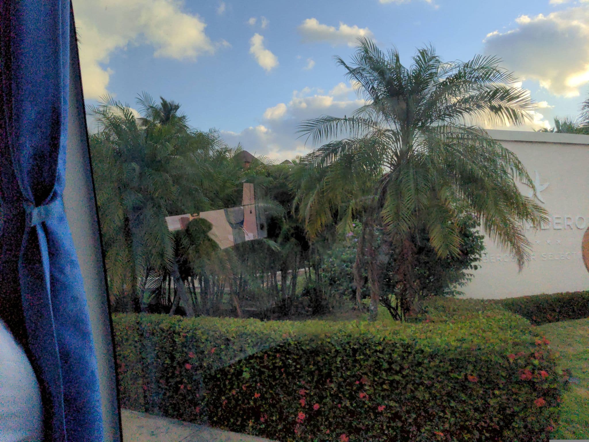 Street view near Hotel Varadero, Varadero — © DiBuMap (CC BY-SA · Mapillary)