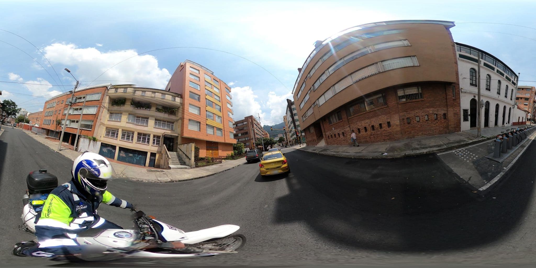 Street view near Chapinero Hills Hostel, Barrio San Luis — © cgalindop (CC BY-SA · Mapillary)