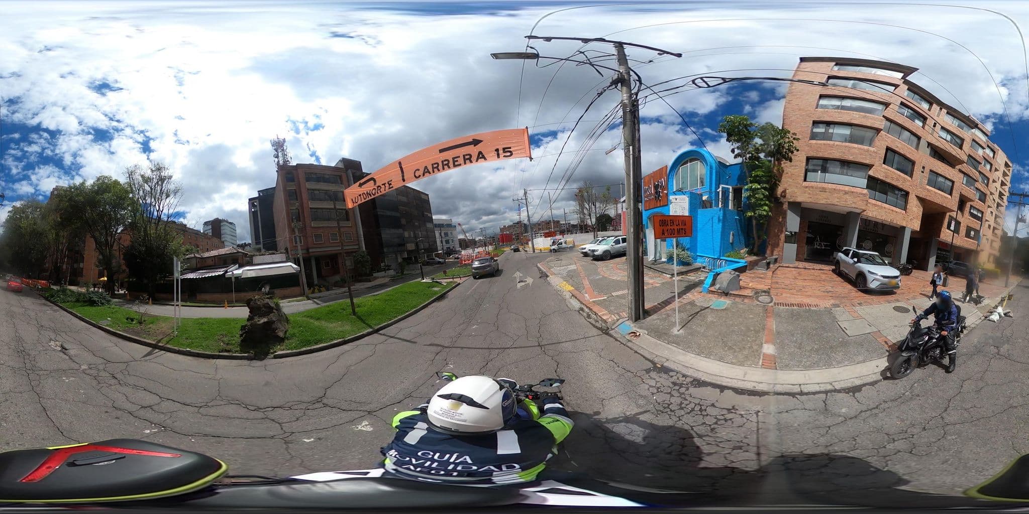 Street view near Hotel 86 Suites, Barrio San Luis — © cgalindop (CC BY-SA · Mapillary)