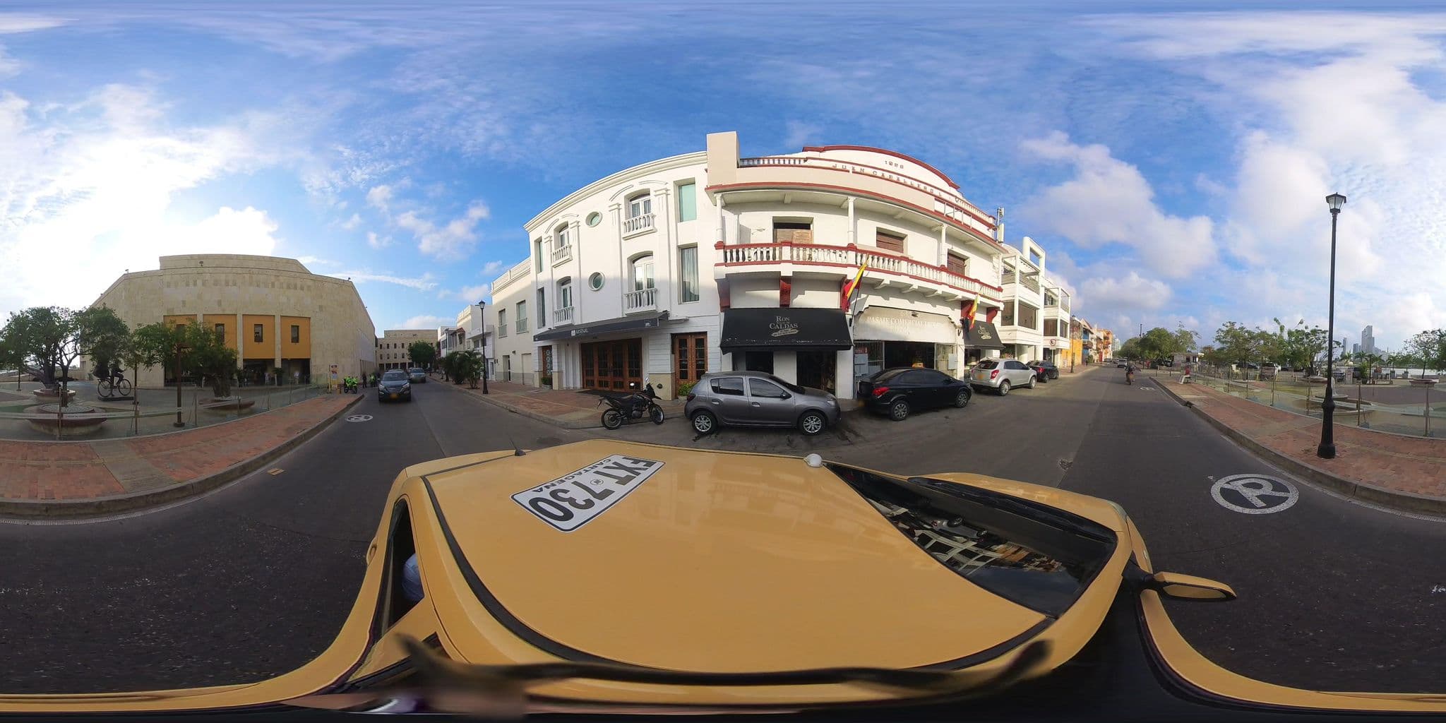 Street view near GHL Arsenal Hotel Cartagena, Cartagena — © juanmelo (CC BY-SA · Mapillary)