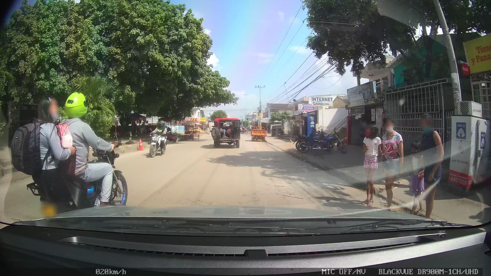 Street view near Casa Hostel Shalom Adonai, Cartagena — © kaart_2 (CC BY-SA · Mapillary)
