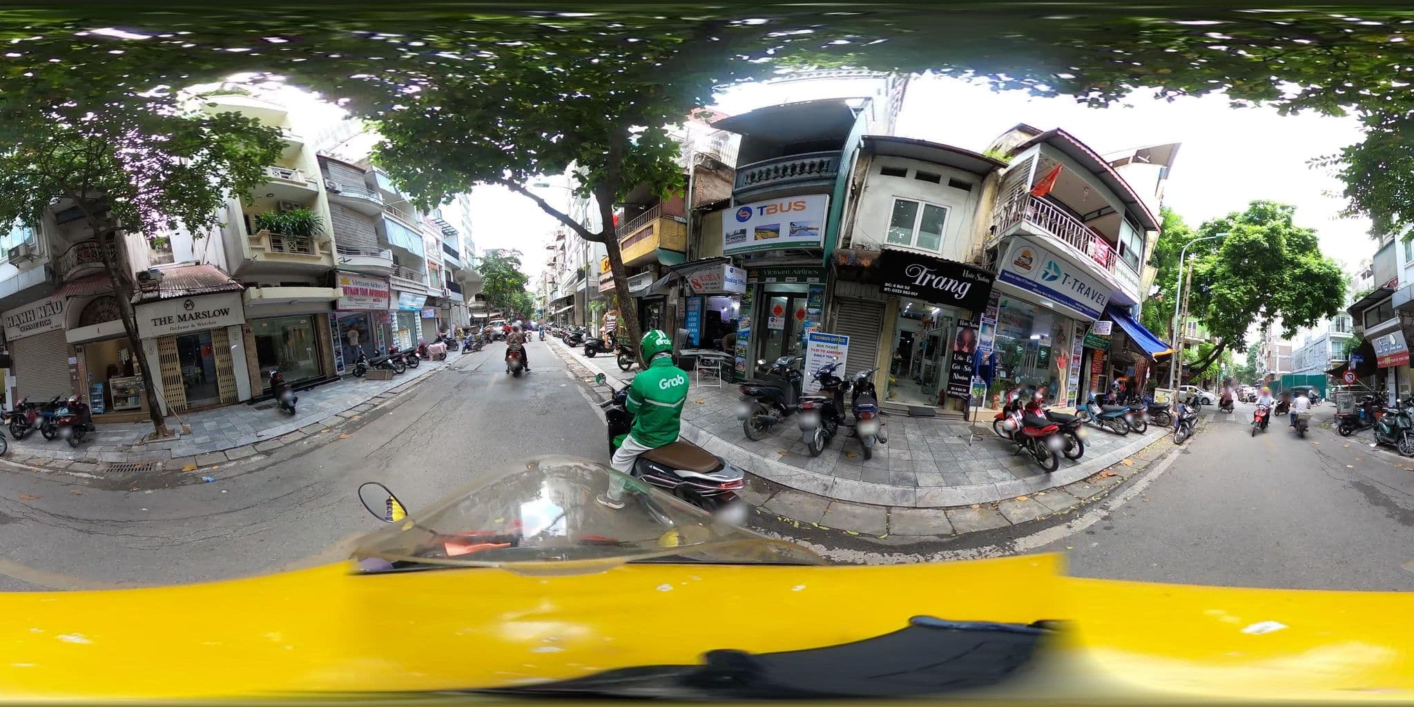 Street view near Lotusama Hanoi Hotel, Hoàn Kiếm — © bemaps_hn_kien (CC BY-SA · Mapillary)