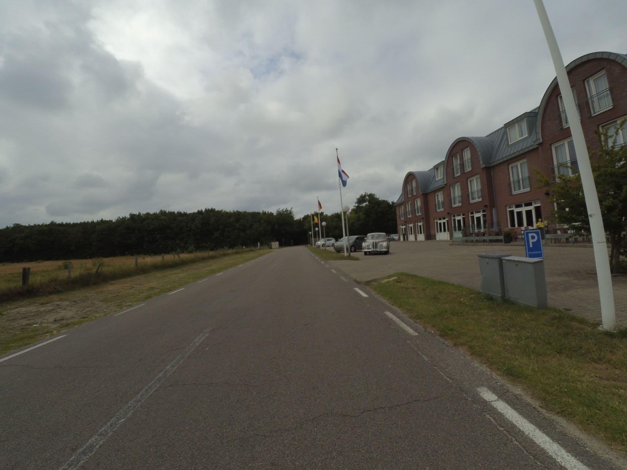 Street view near Hotel De Pelikaan Texel, De Koog — © peewee32 (CC BY-SA · Mapillary)