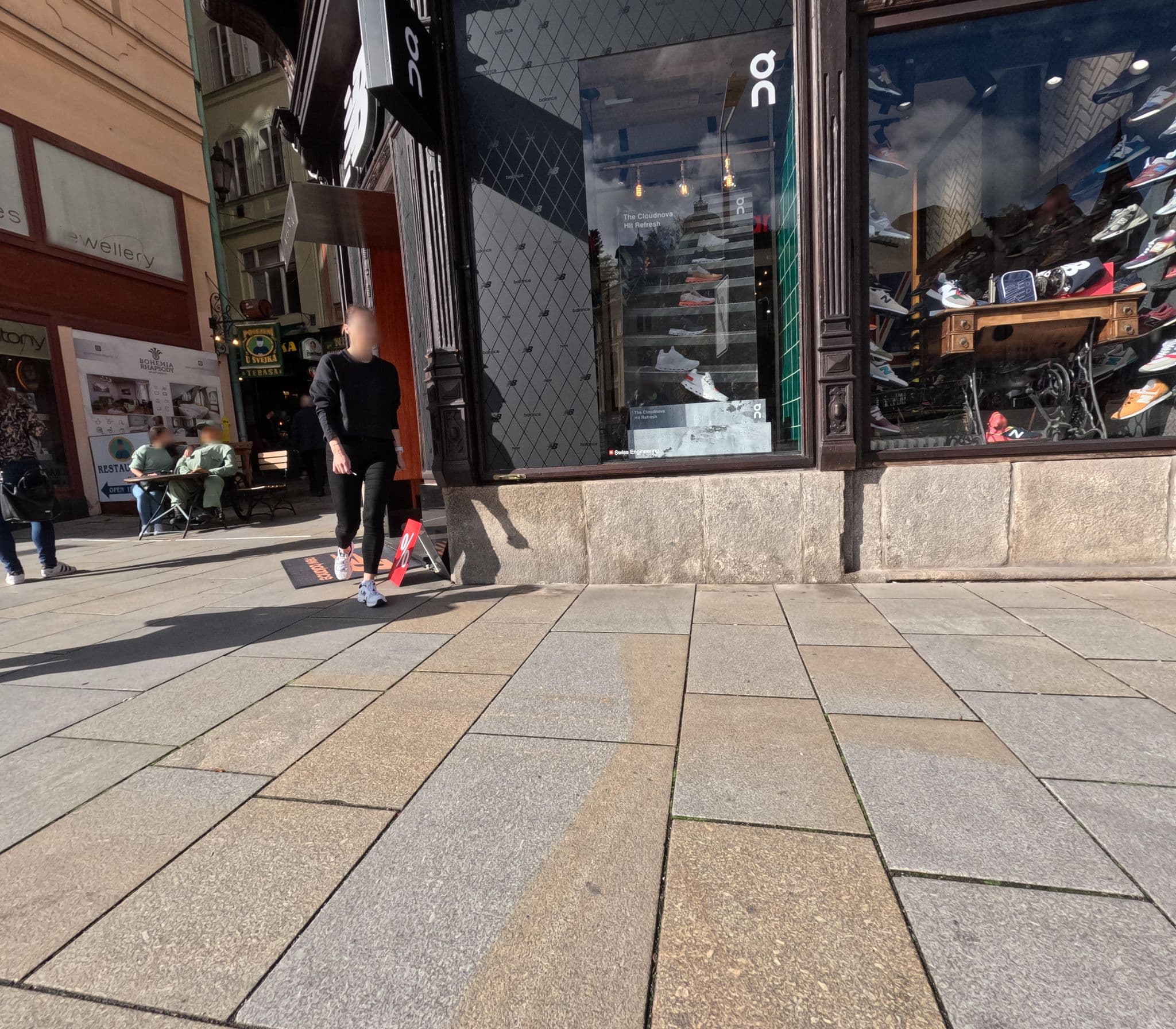 Street view near Esplanade Carlsbad Naše ubytování, Karlovy Vary — © chuck (CC BY-SA · Mapillary)