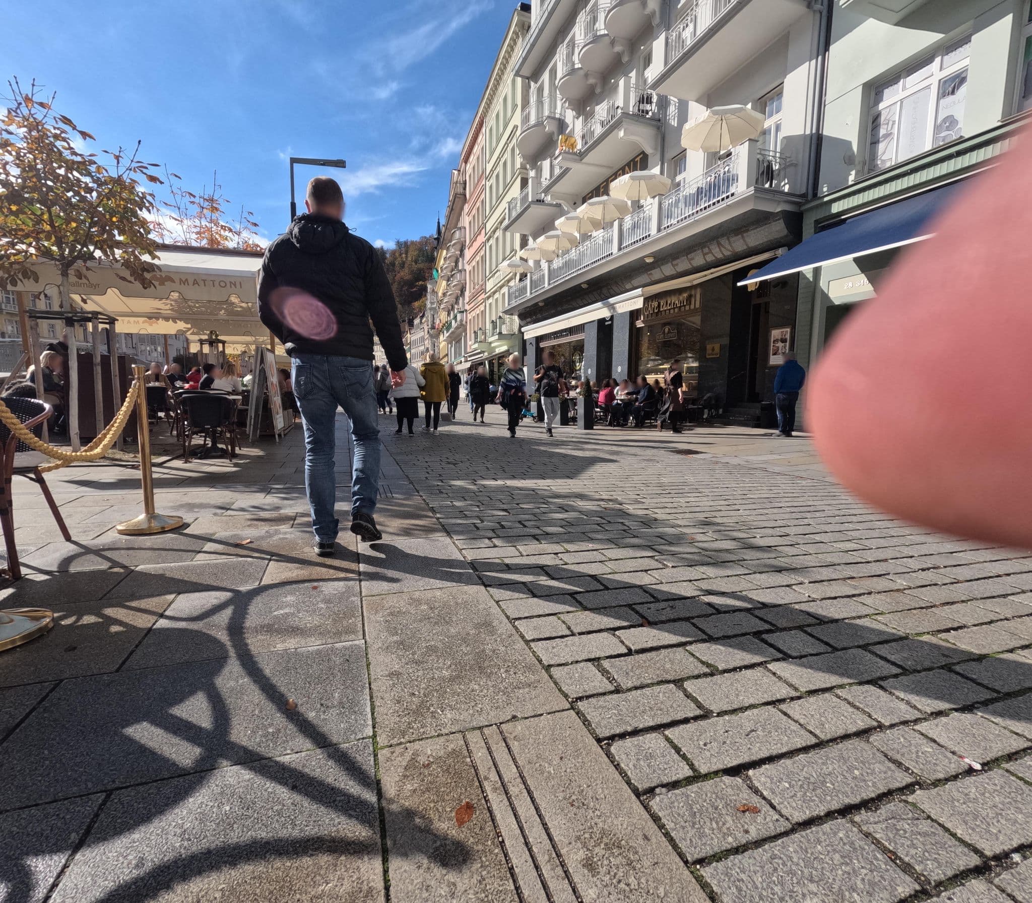 Street view near Goethe U Tří mouřenínů, Karlovy Vary — © chuck (CC BY-SA · Mapillary)