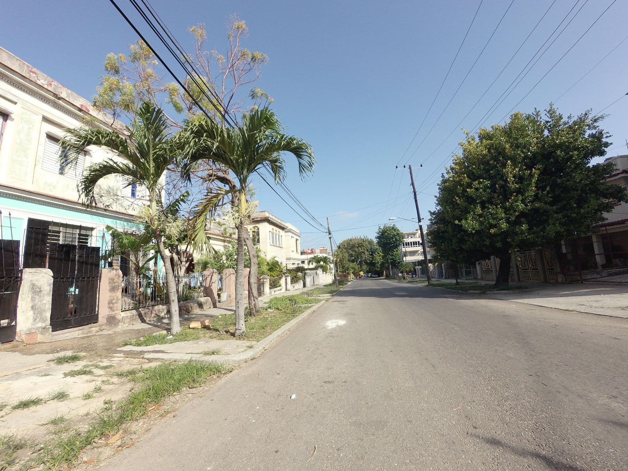 Street view near La Alameda Boutique Hotel, Vedado — © havana (CC BY-SA · Mapillary)