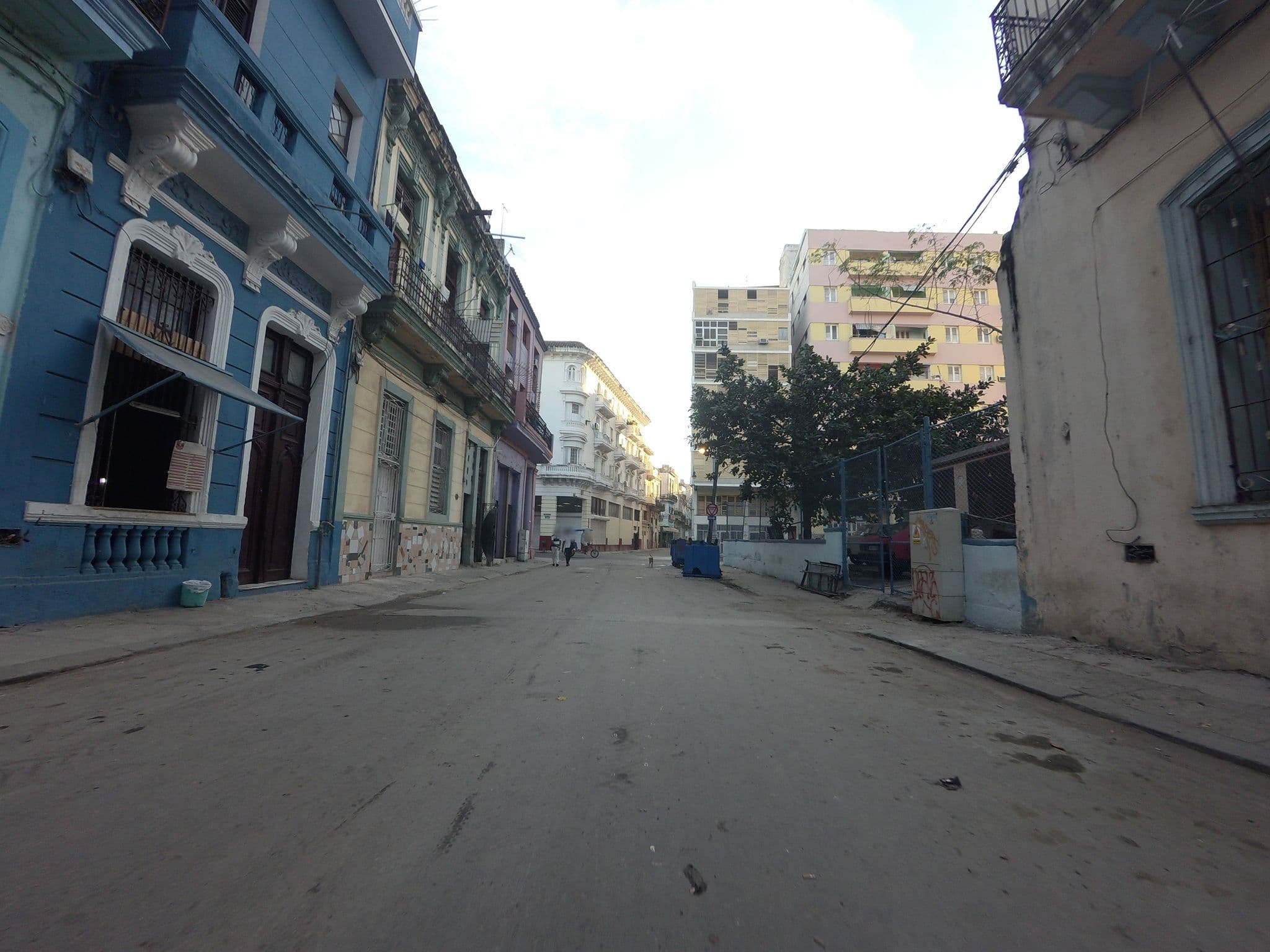 Street view near Havana's Heart, Galiano, Centro Habana — © elpbatista (CC BY-SA · Mapillary)