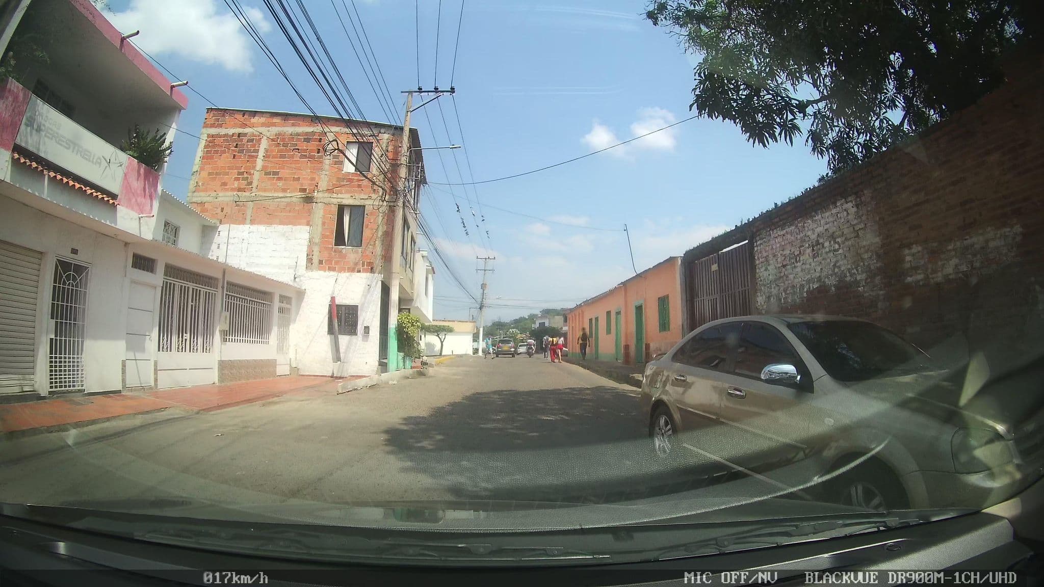 Street view near Hotel Manoa, Cúcuta — © kaart_2 (CC BY-SA · Mapillary)