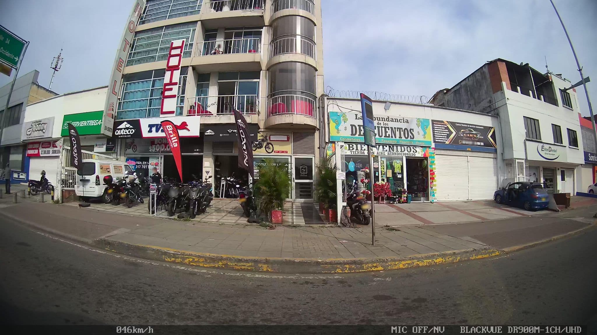 Street view near Arissha Boutique Hotel, Cali — © kaart_2 (CC BY-SA · Mapillary)