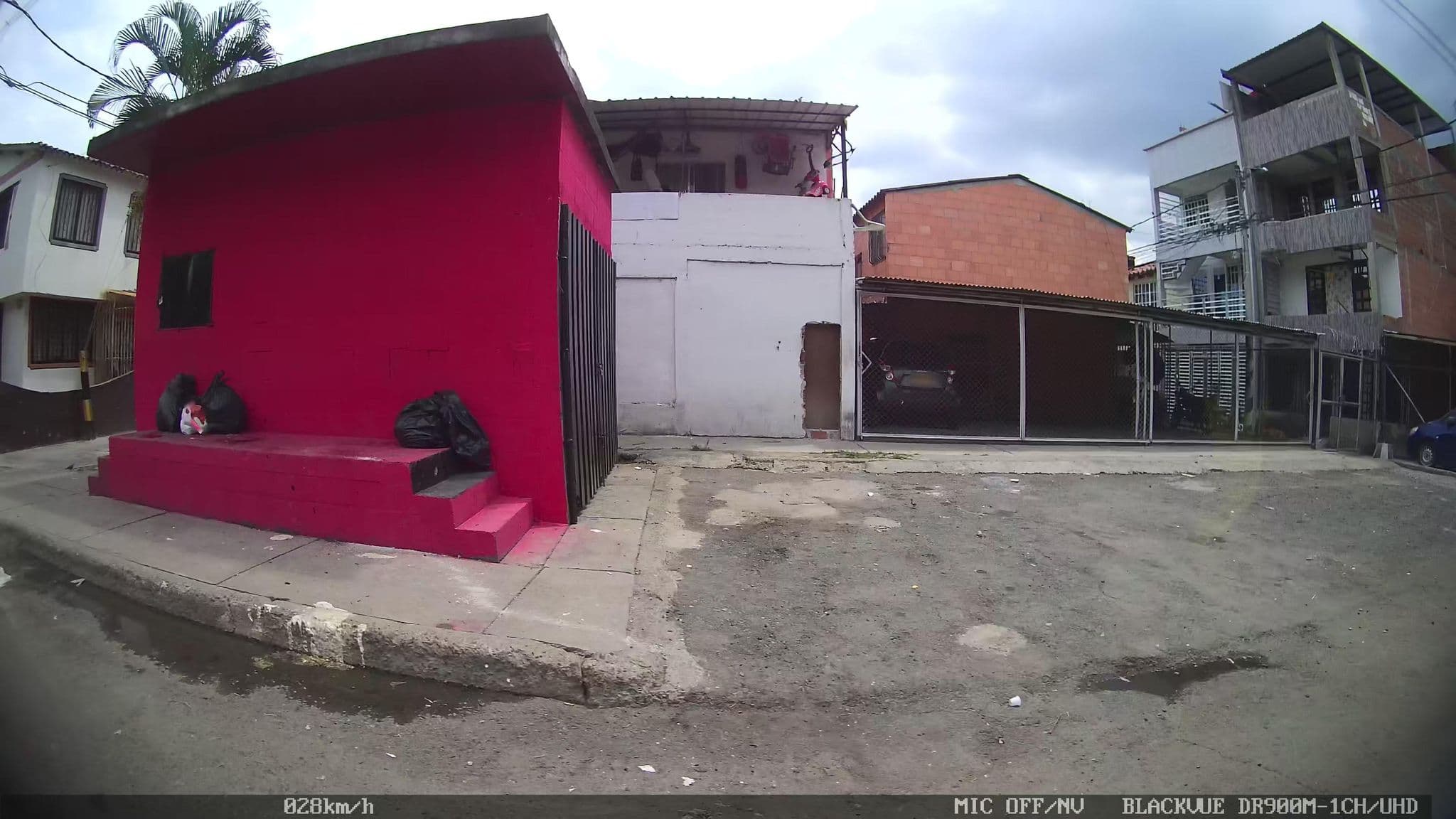 Street view near Carpas Y Estructuras Ferrari, Cali — © kaart5 (CC BY-SA · Mapillary)