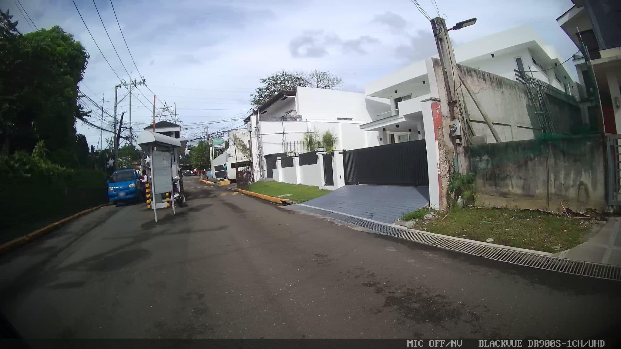 Street view near Main Hotel and Suites, Apas — © Kaart---LEFT (CC BY-SA · Mapillary)