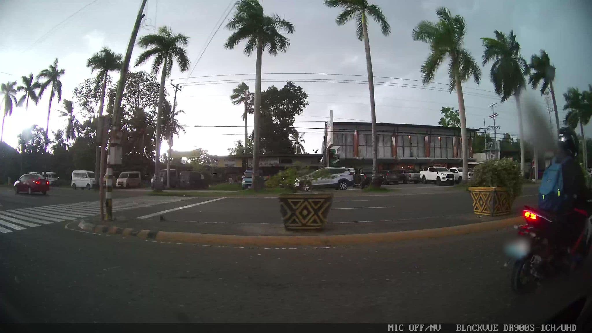 Street view near Grand Palm Villas & Hotel, Magugpo Poblacion — © Kaart---LEFT (CC BY-SA · Mapillary)