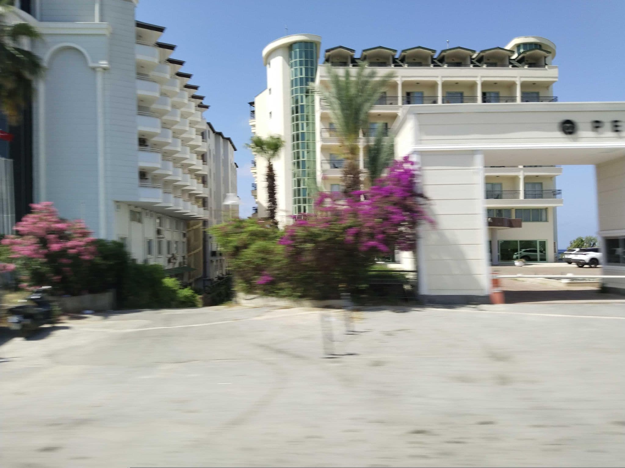 Street view near Holiday Park Resort, Okurcalar — © Yurikson (CC BY-SA · Mapillary)