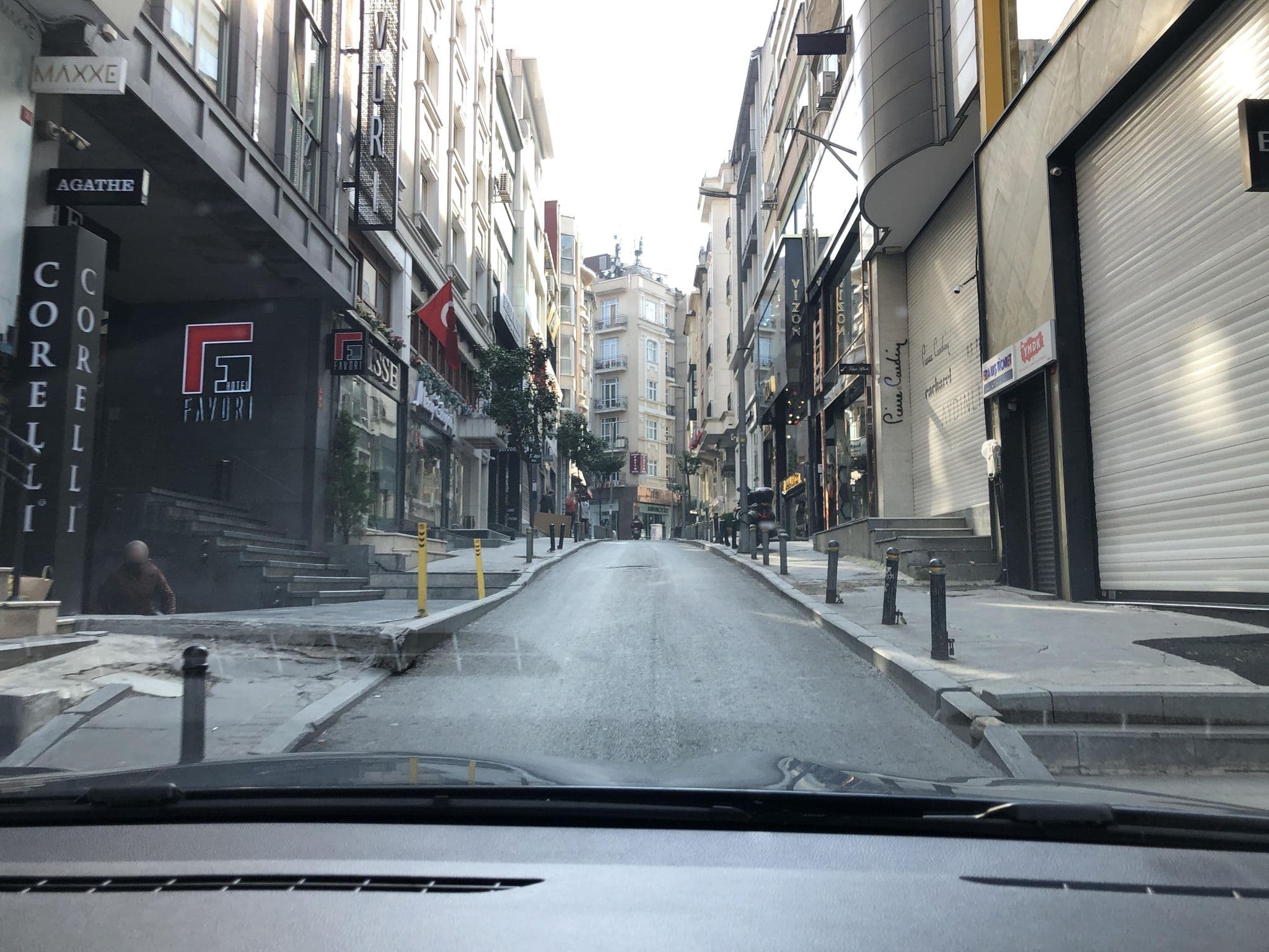 Street view near Valide Hotel, Şişli — © ilaydaposat (CC BY-SA · Mapillary)