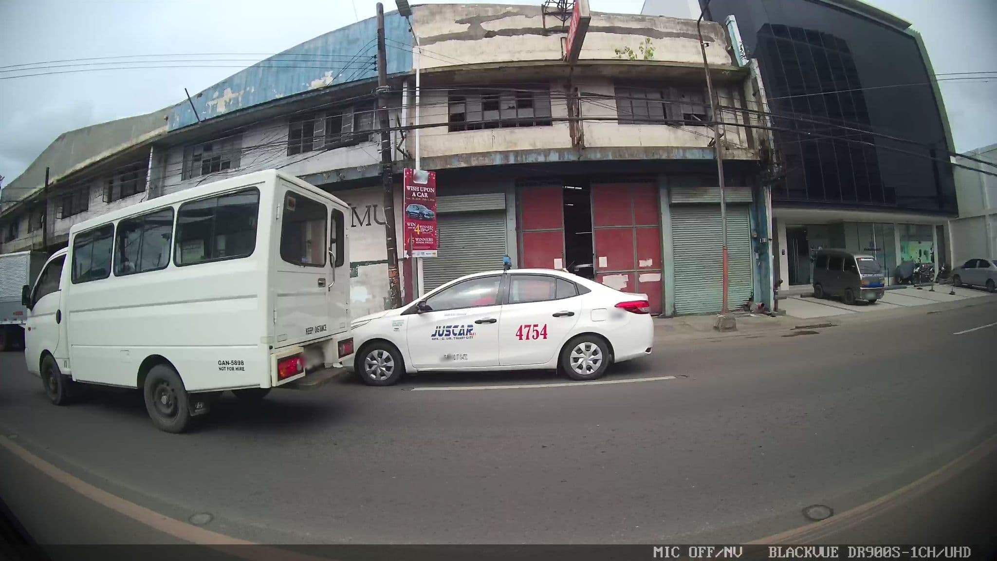 Street view near Leope Hotel, Mandaue City — © Kaart---LEFT (CC BY-SA · Mapillary)