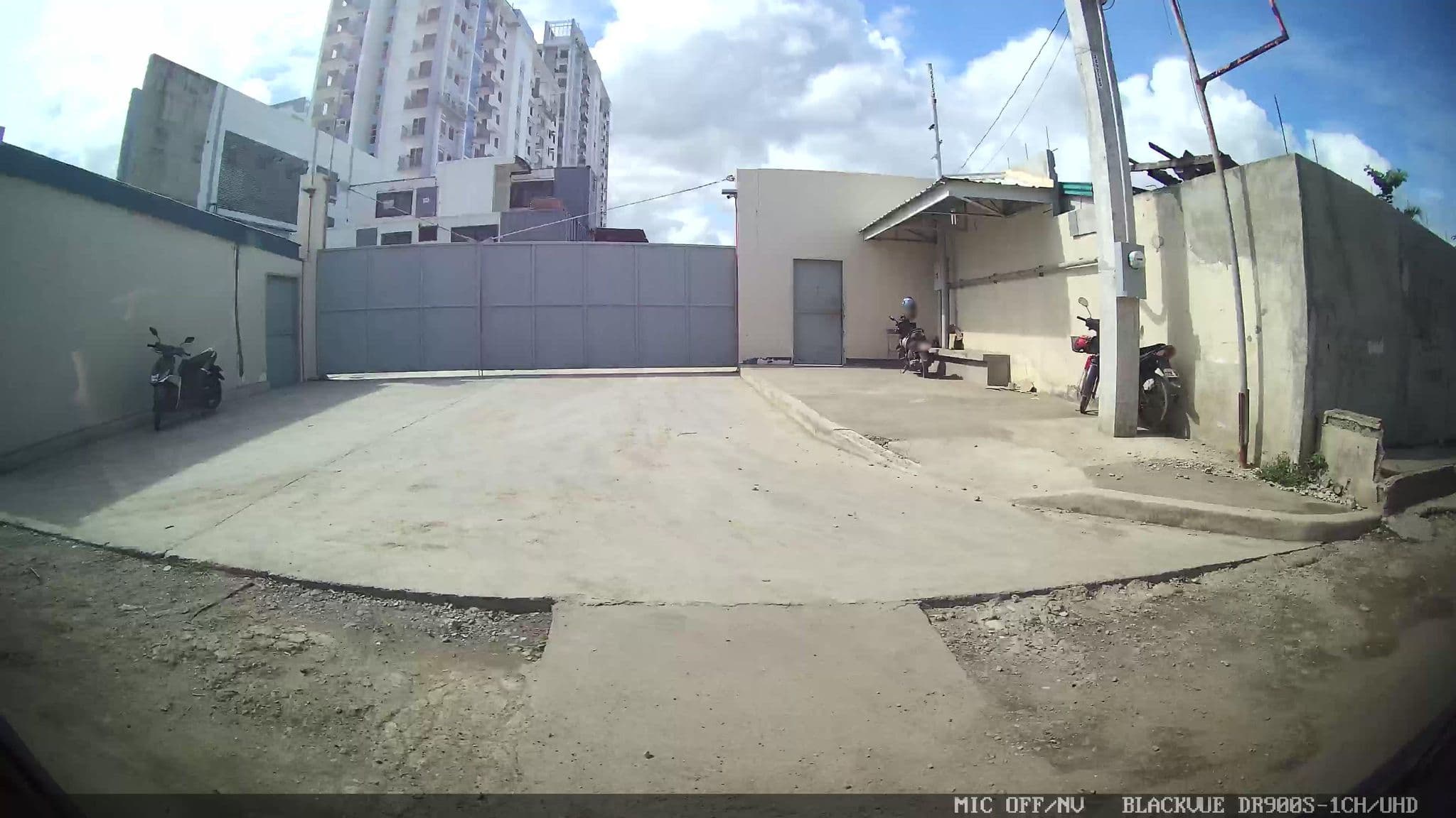 Street view near Hiráya Studio, Lapu-Lapu City — © Kaart---RIGHT (CC BY-SA · Mapillary)