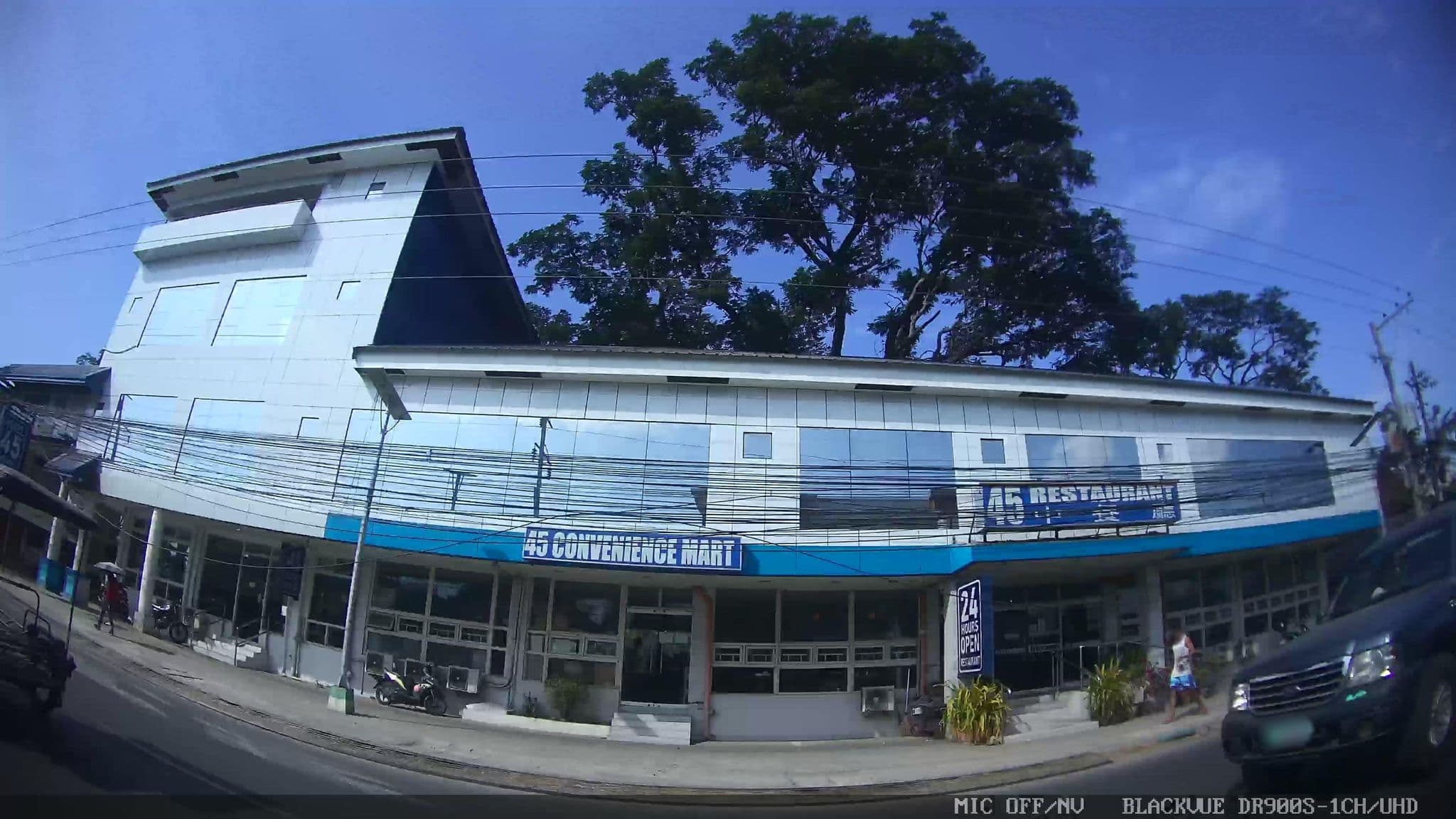 Street view near Hotel Ariana & Restaurant, Paringao — © Kaart---LEFT (CC BY-SA · Mapillary)
