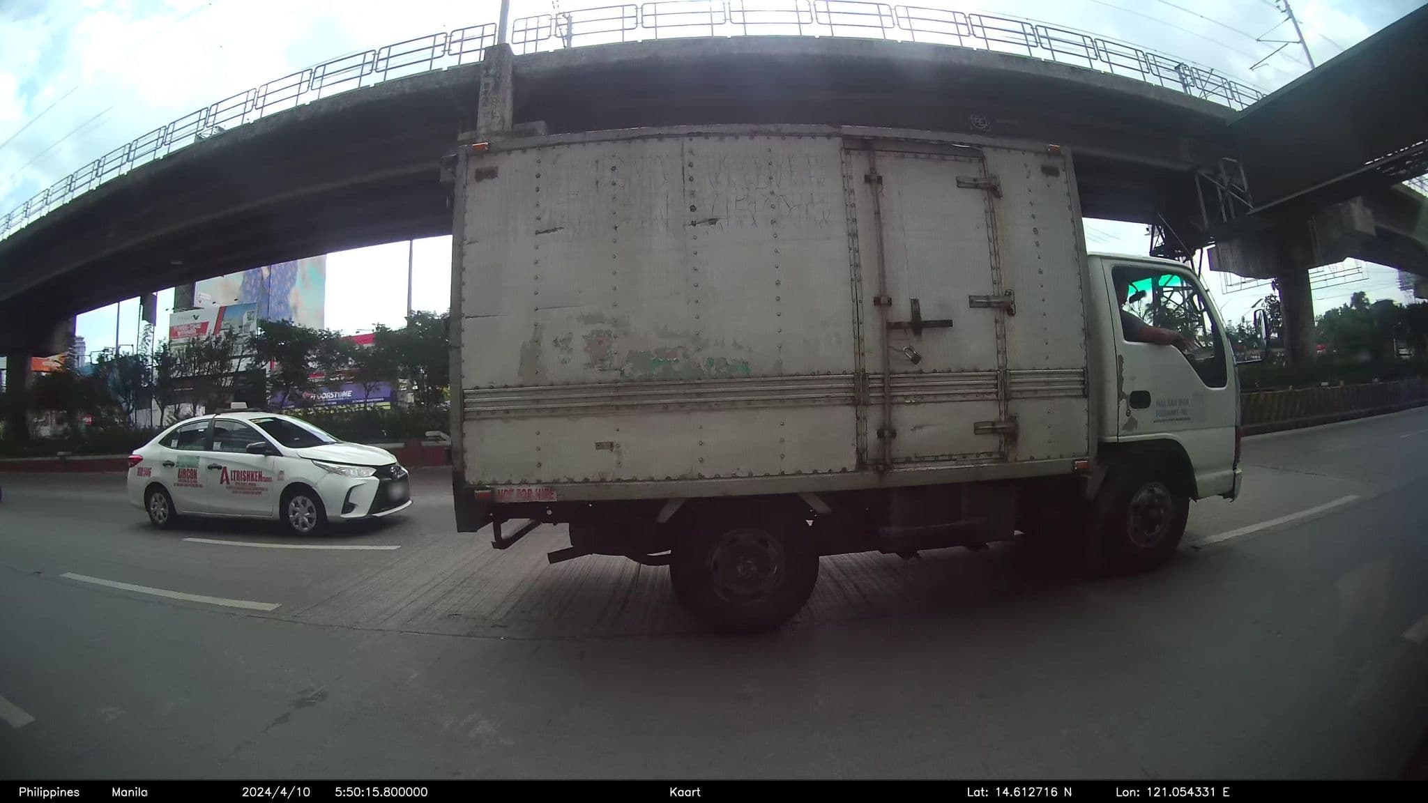 Street view near Sentinel Residences, Mariana — © kaart_4 (CC BY-SA · Mapillary)