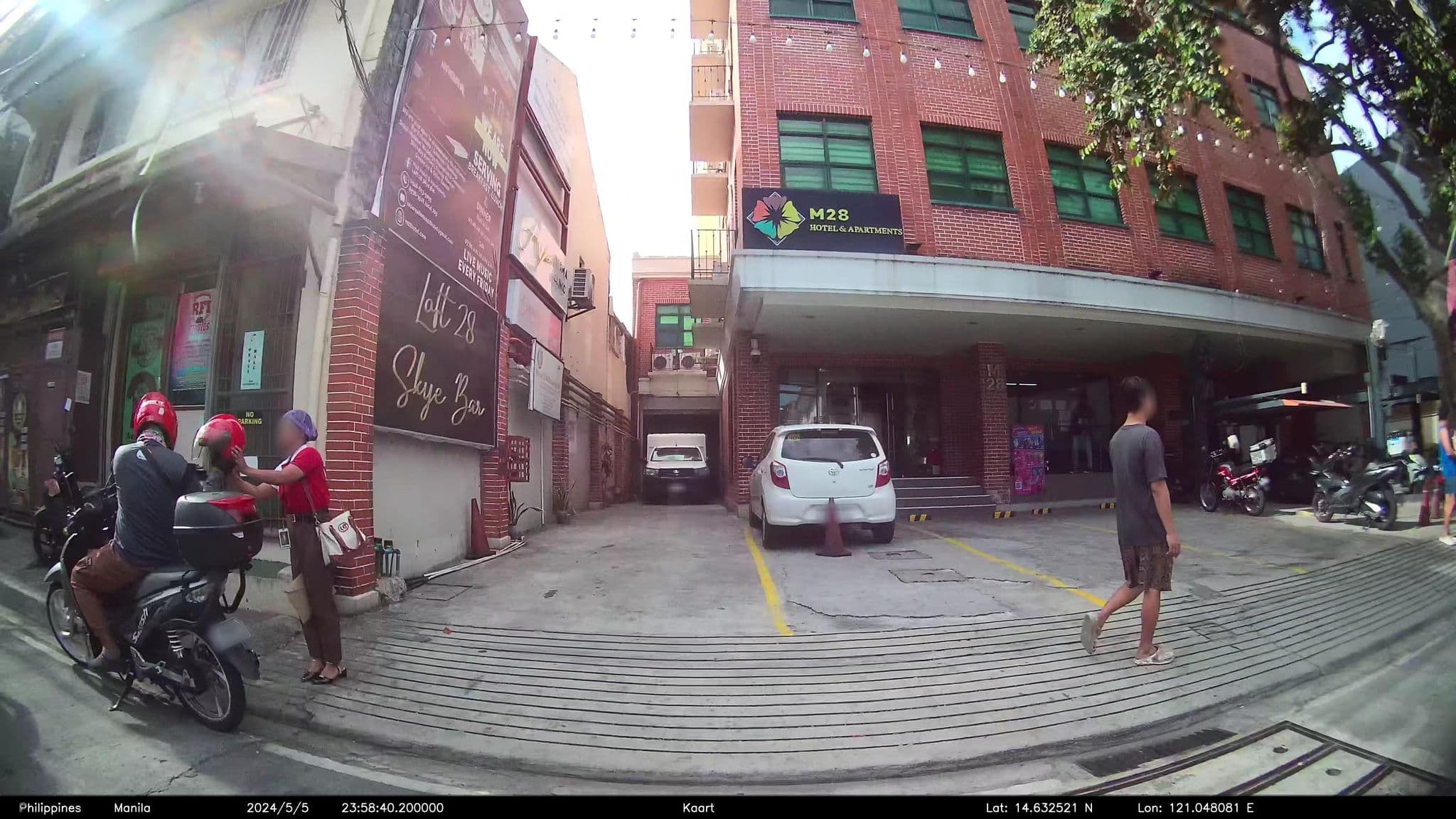 Street view near M28 Hotel and Apartments Quezon City, Quezon City — © kaartcam (CC BY-SA · Mapillary)