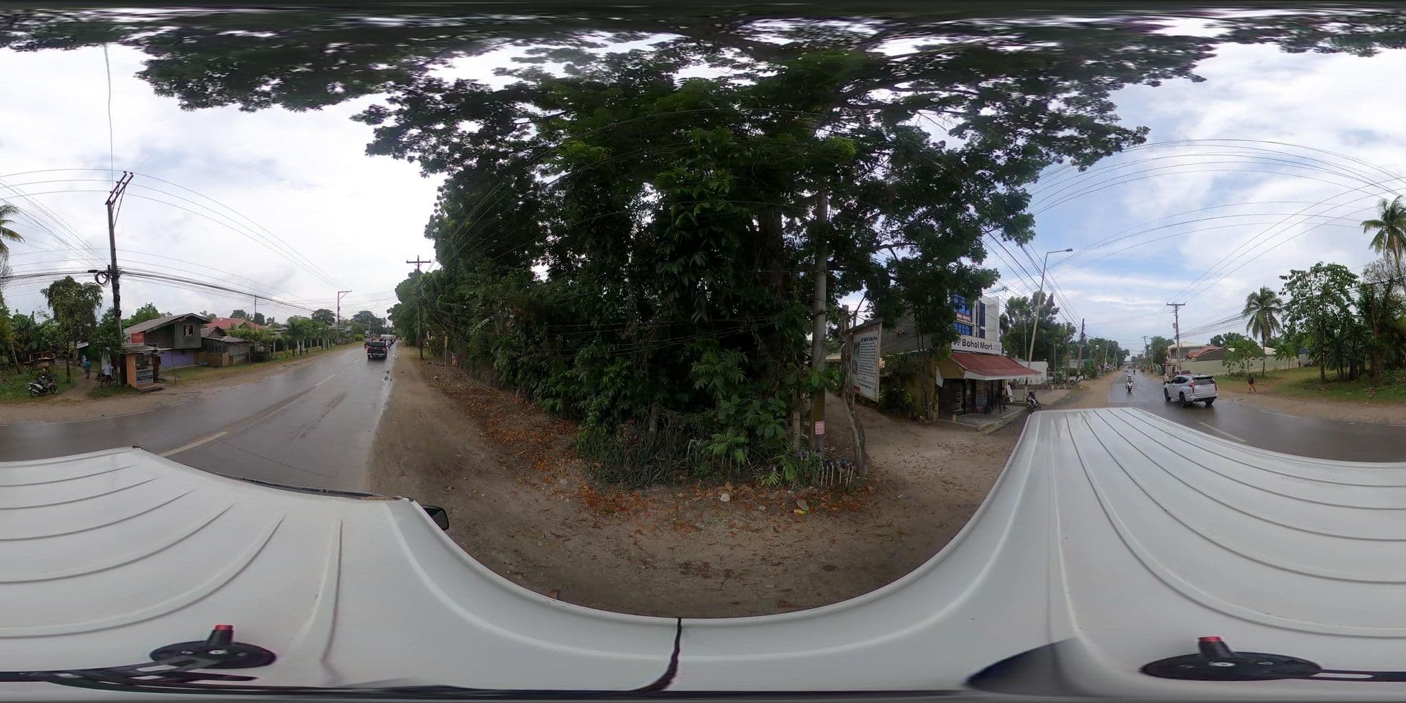 Street view near Iwa Hotel, Tagbilaran City — © rskorzus (CC BY-SA · Mapillary)