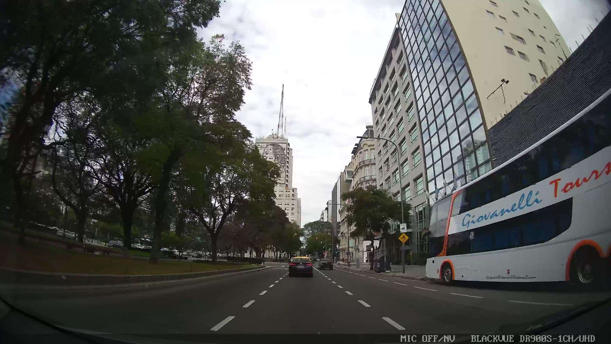 Street view near Eurobuilding Hotel Boutique Buenos Aires, Buenos Aires — © kaartcam (CC BY-SA · Mapillary)