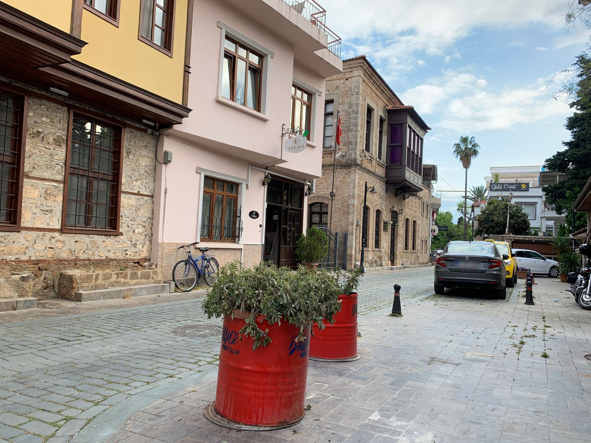 Street view near CityHub Otel & Hostel, Antalya — © empty (CC BY-SA · Mapillary)